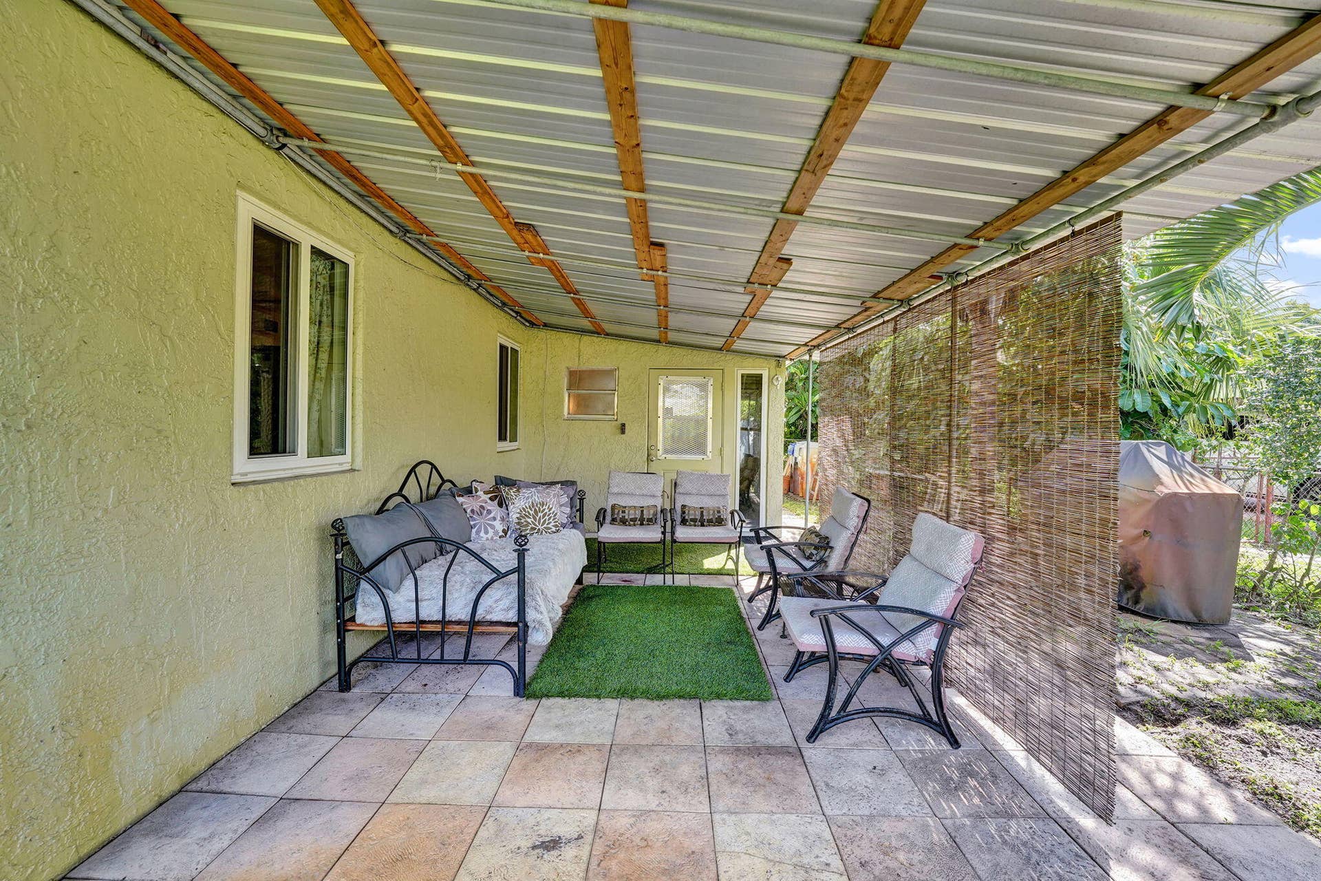 4541 NE 14TH Terrace, Pompano Beach, FL 33064 patio3
