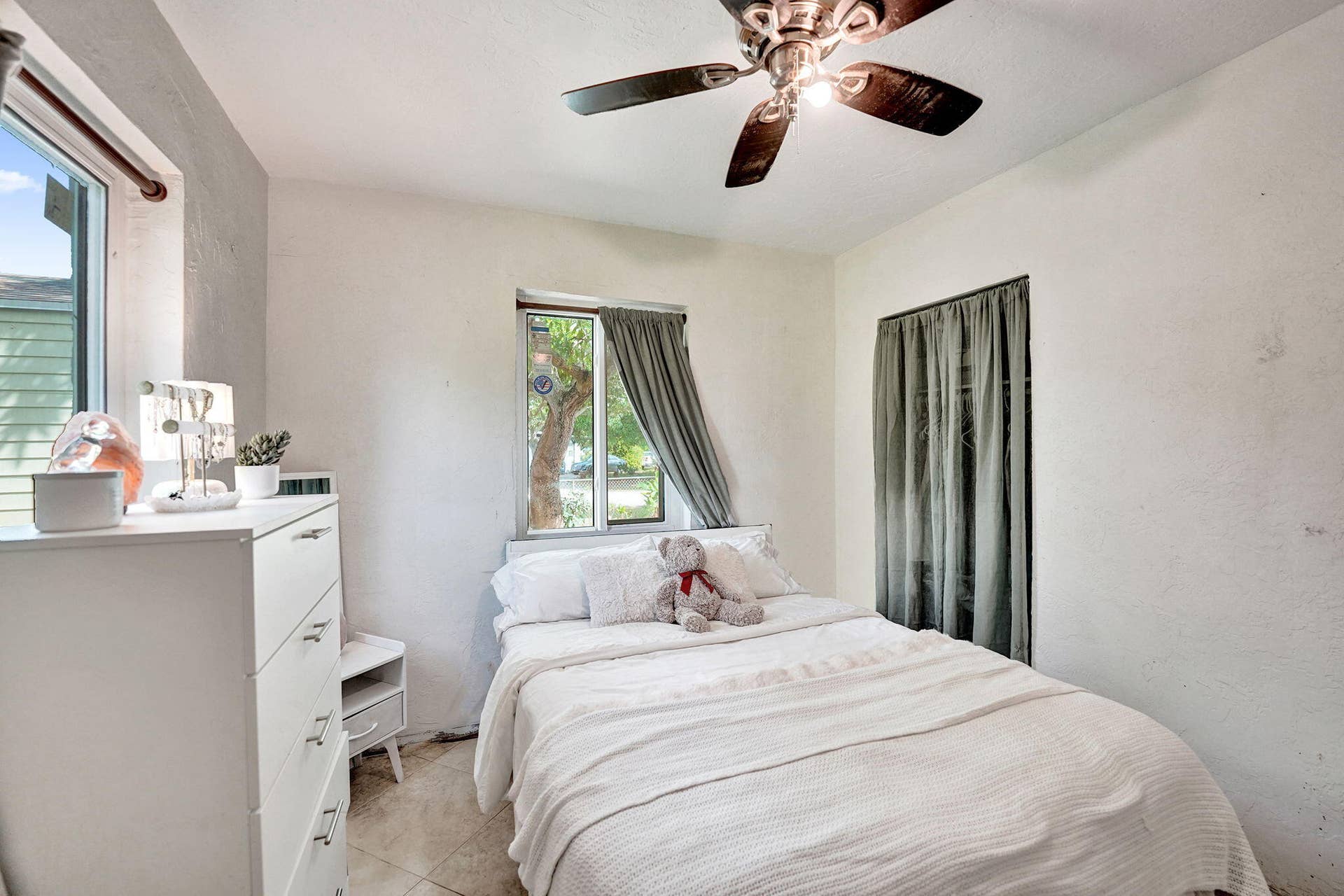 4541 NE 14TH Terrace, Pompano Beach, FL 33064 bd2