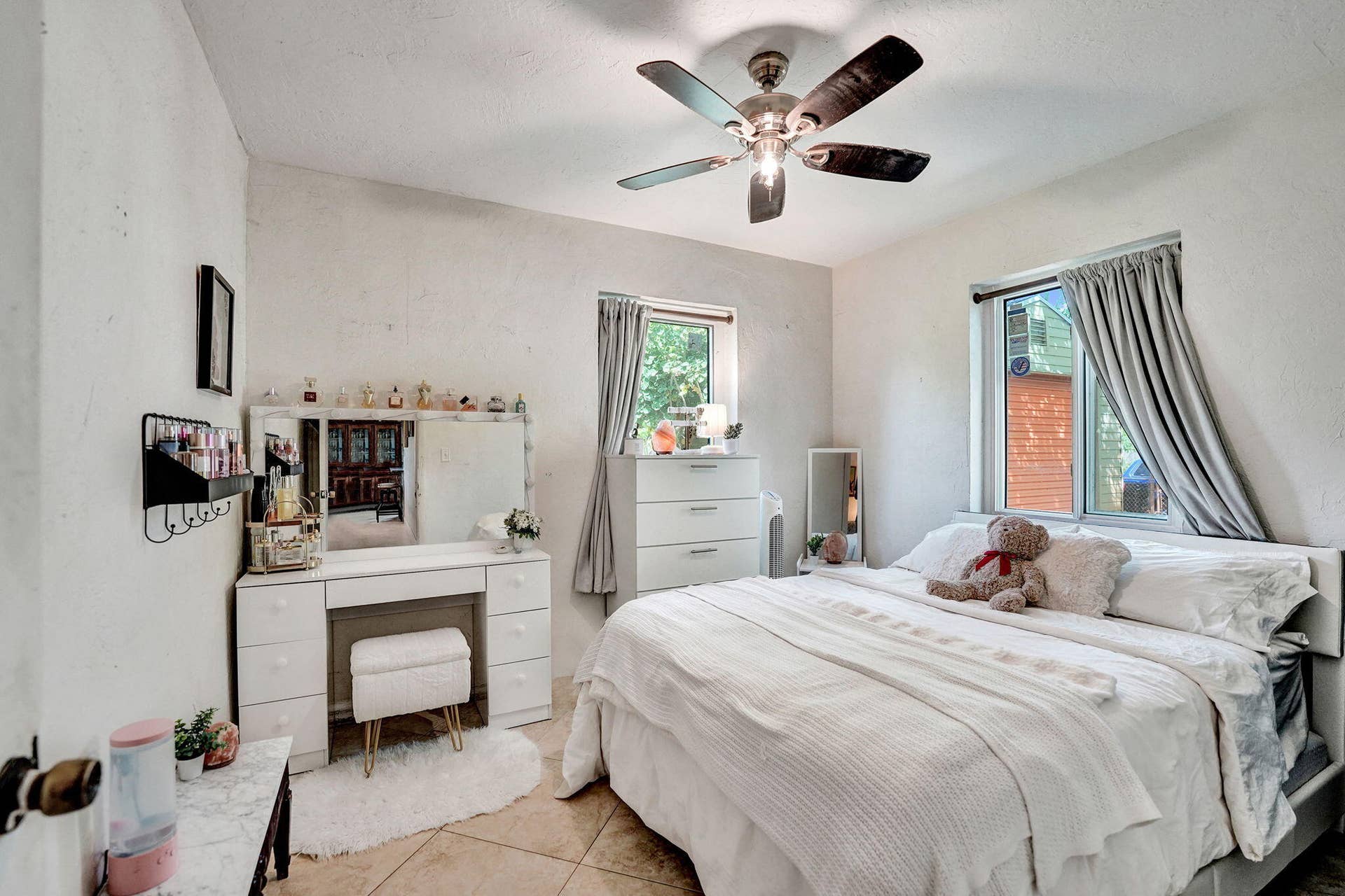 4541 NE 14TH Terrace, Pompano Beach, FL 33064 bd1