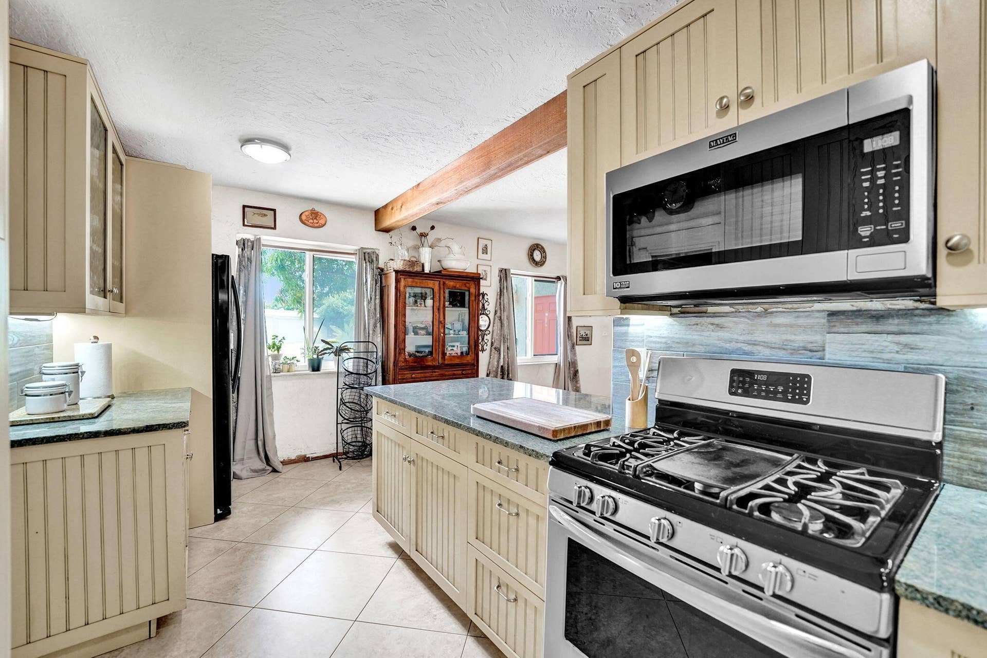 4541 NE 14TH Terrace, Pompano Beach, FL 33064 kit6