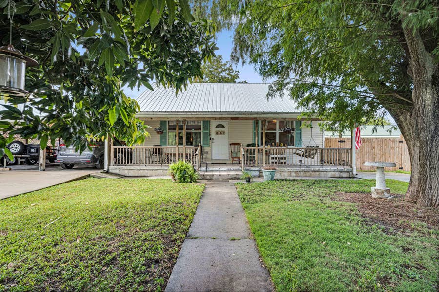 Property photo for 417 ROYAL PALM Avenue, Clewiston, FL