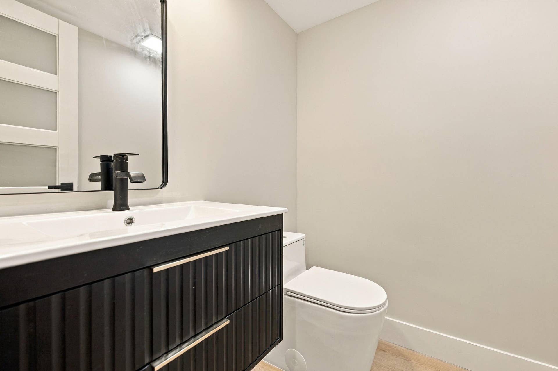 10-web-or-mls-806-cypress-grove-ln-303