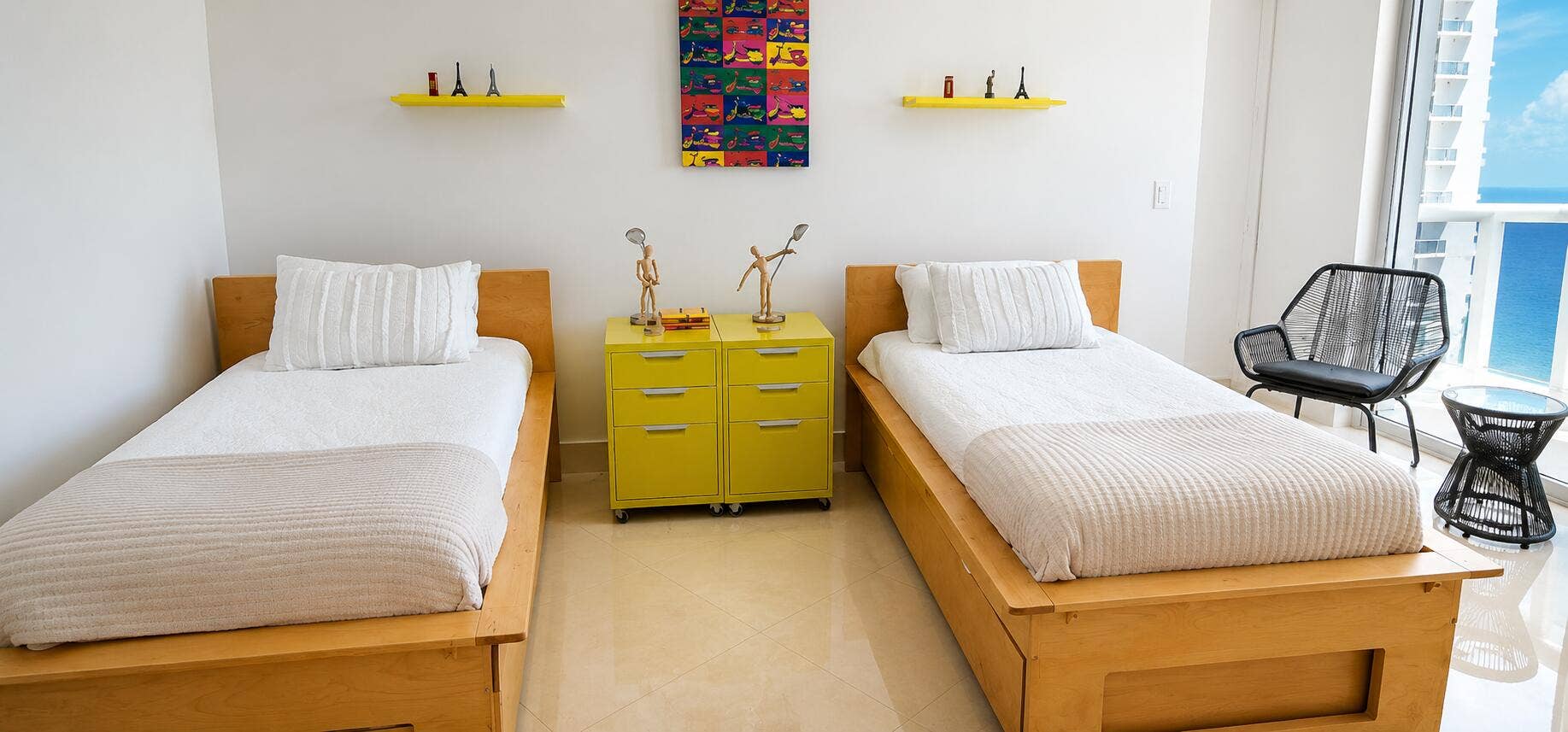 2 BEDROOM