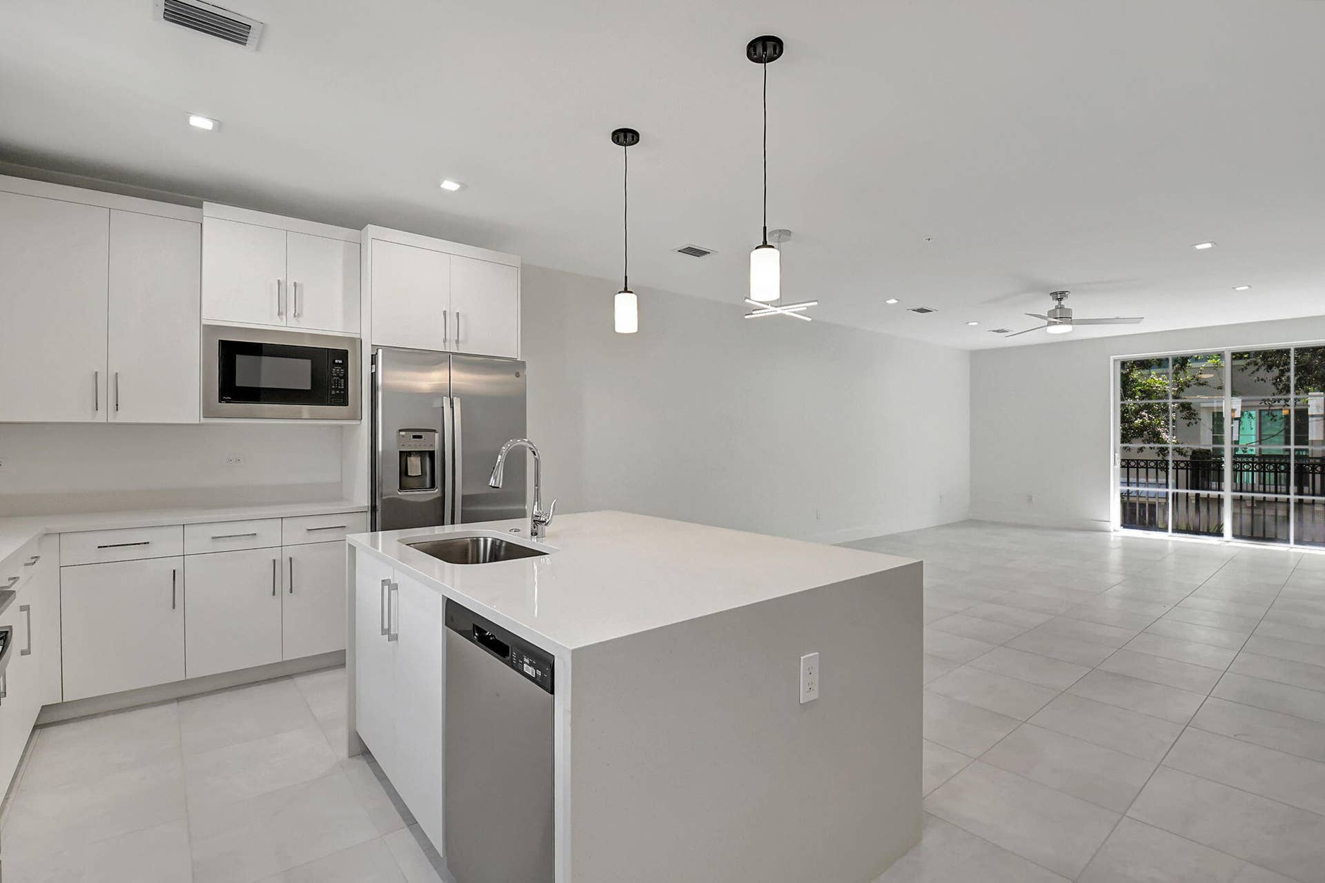 54 Atlantic Grove Way, Delray Beach, FL 33444 alternate view living area from kitchen