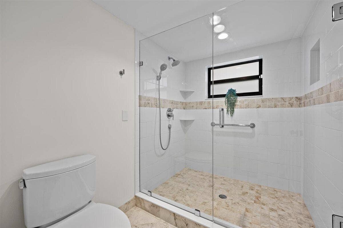 Beautifully Updated Shower