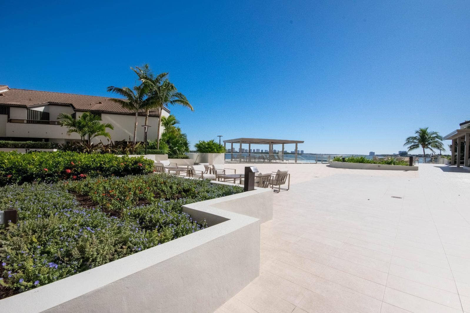 100 Lakeshore Drive, #754, North Palm Beach, FL 33408 Entrance to Pool and BBQ Area