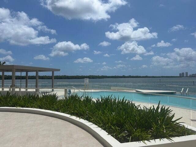 100 Lakeshore Drive, #754, North Palm Beach, FL 33408 thumbnail_IMG_3925