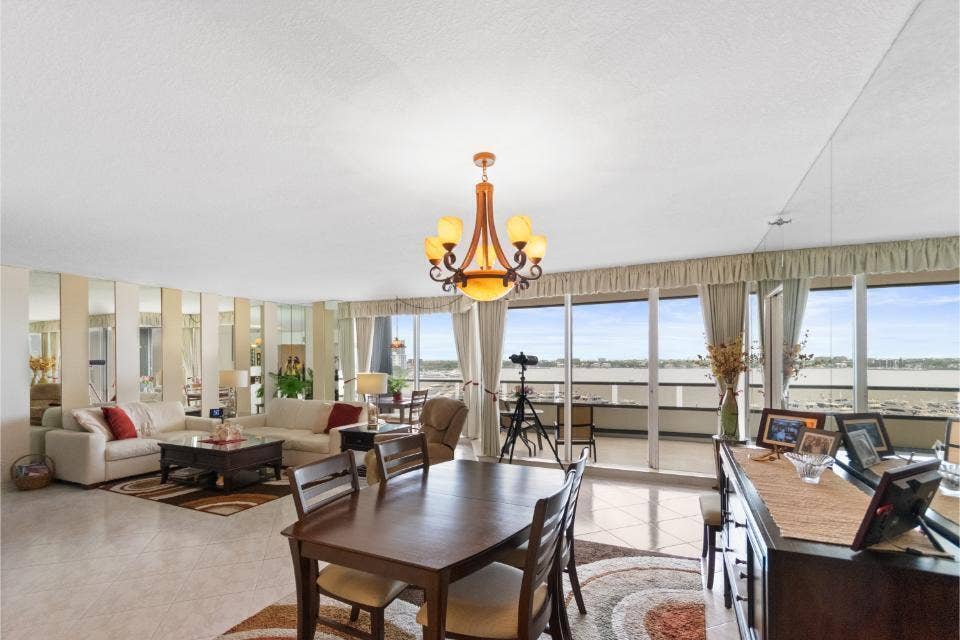 100 Lakeshore Drive, #754, North Palm Beach, FL 33408 Dining Room