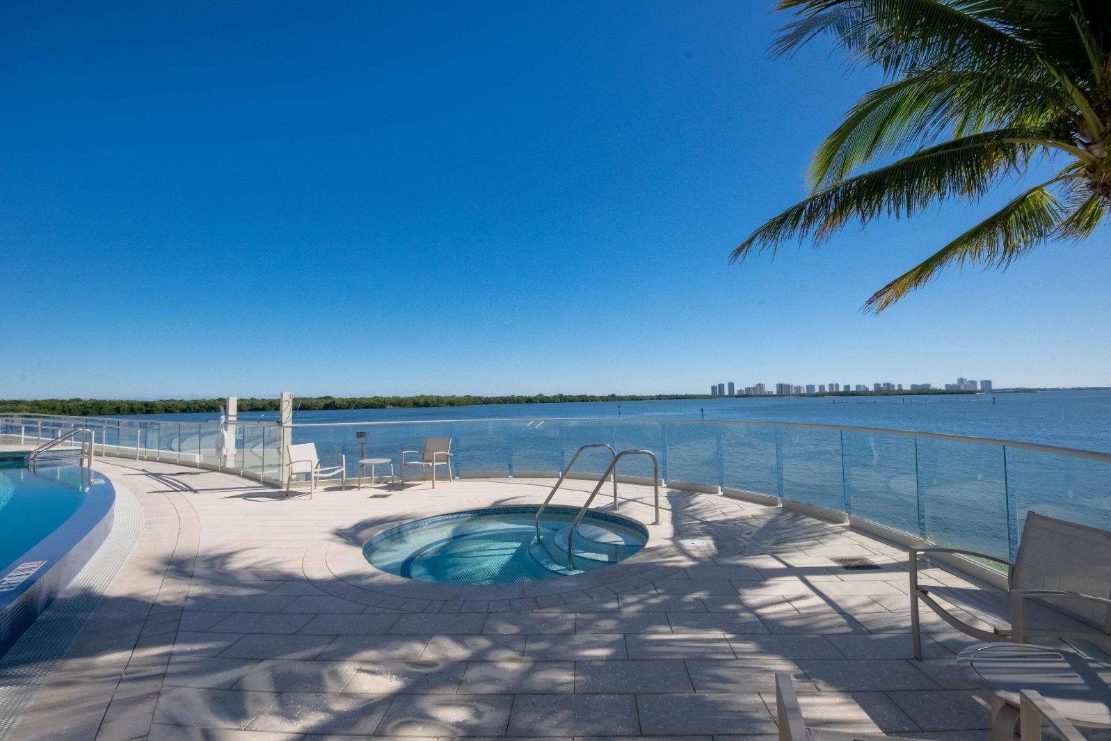 100 Lakeshore Drive, #754, North Palm Beach, FL 33408 Hot Tub