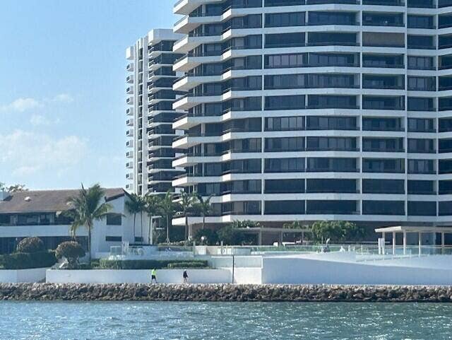 100 Lakeshore Drive, #754, North Palm Beach, FL 33408 thumbnail_IMG_3844