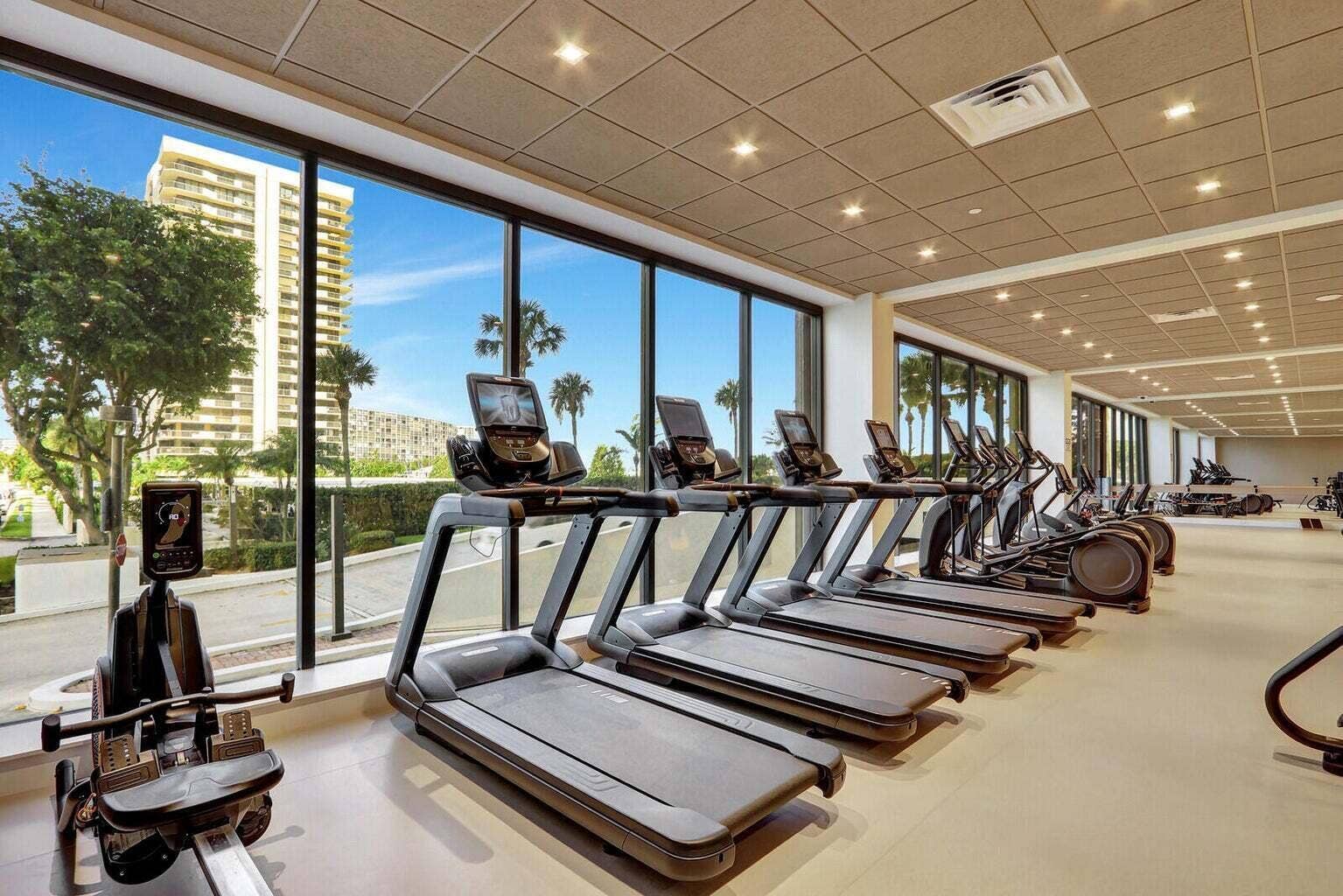 100 Lakeshore Drive, #754, North Palm Beach, FL 33408 all new equipment