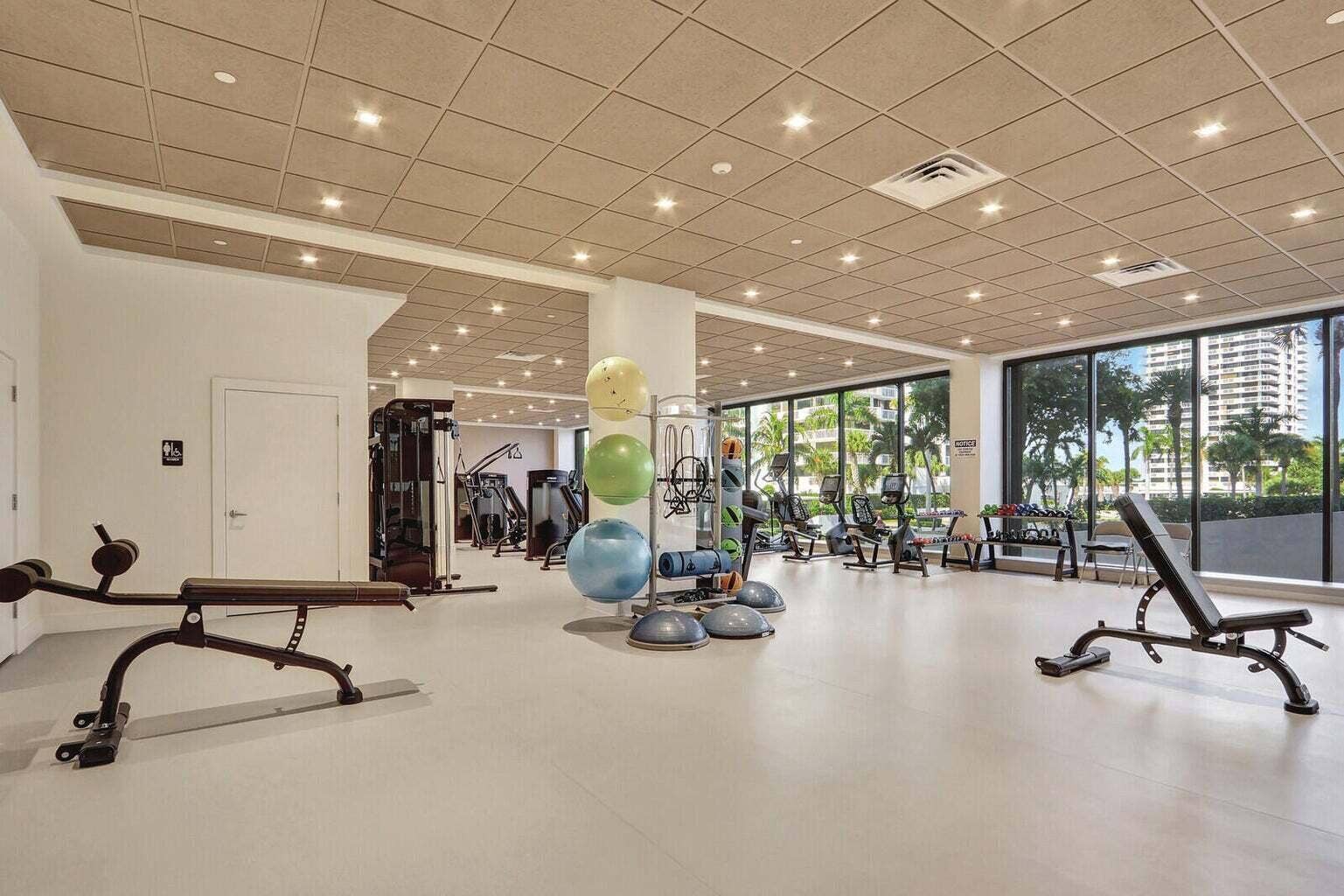 100 Lakeshore Drive, #754, North Palm Beach, FL 33408 Fitness Center