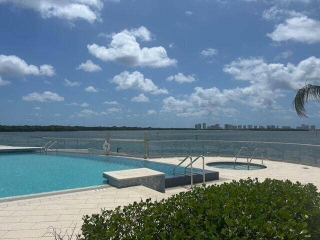 100 Lakeshore Drive, #754, North Palm Beach, FL 33408 thumbnail_IMG_3929