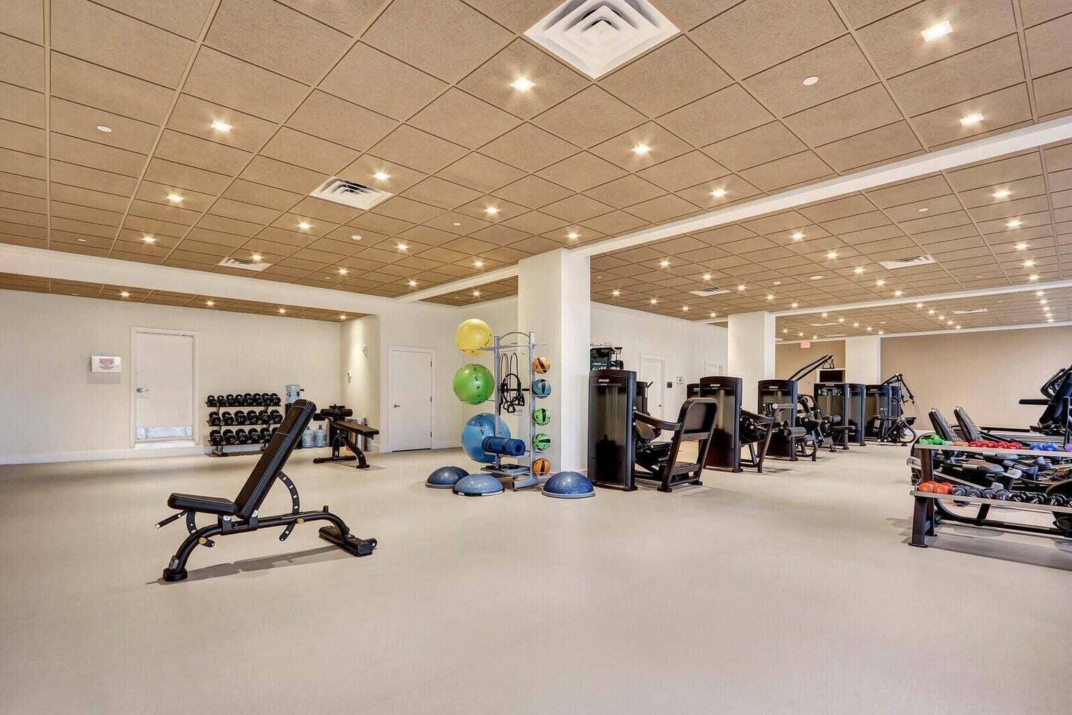 100 Lakeshore Drive, #754, North Palm Beach, FL 33408 Fitness Center