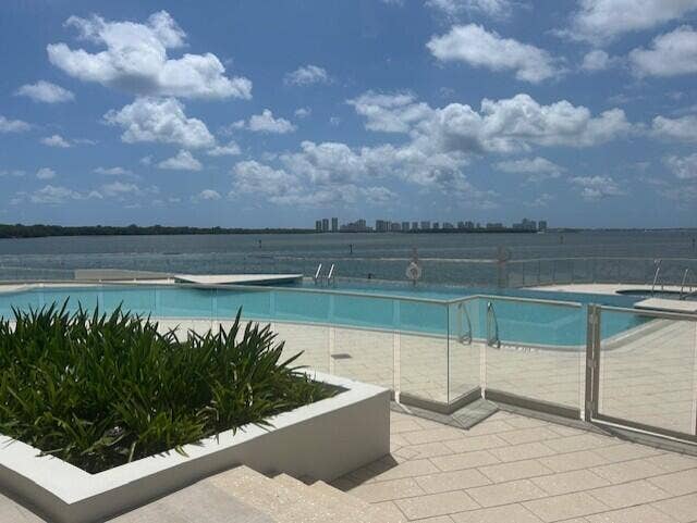 100 Lakeshore Drive, #754, North Palm Beach, FL 33408 thumbnail_IMG_3924