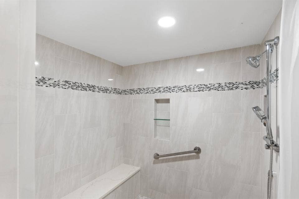 100 Lakeshore Drive, #754, North Palm Beach, FL 33408 Large Master Bathroom Walk-in Shower