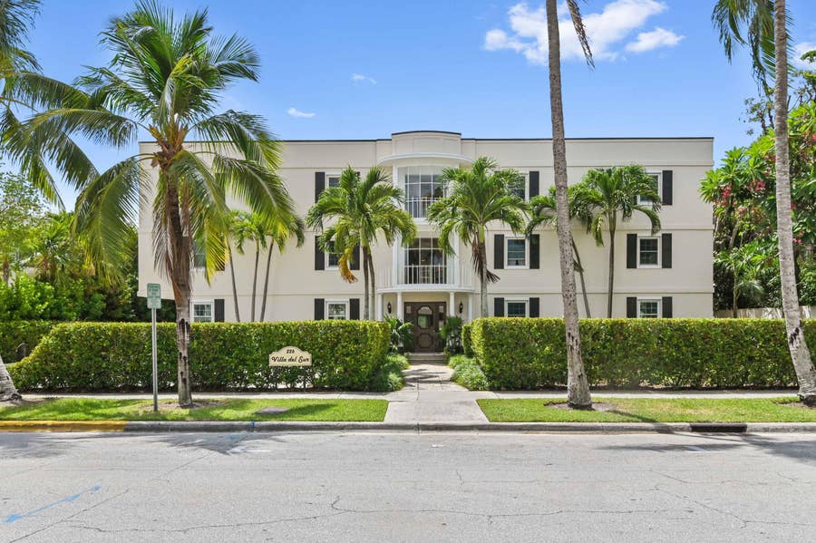 Property photo for 226 Brazilian Avenue, #2 C, Palm Beach, FL