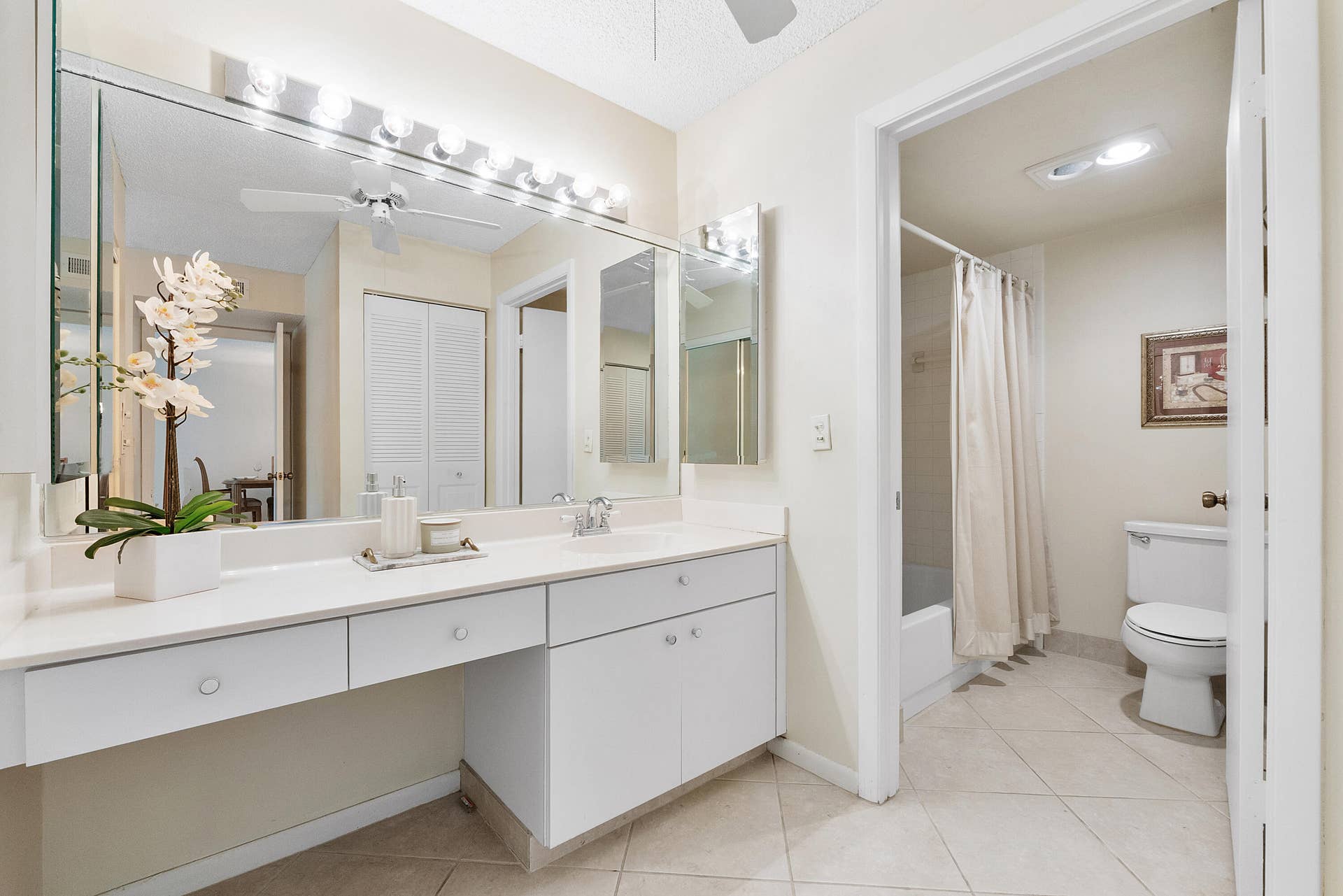 9283 Vista Del Lago, #37-I, Boca Raton, FL 33428 Primary Bathroom