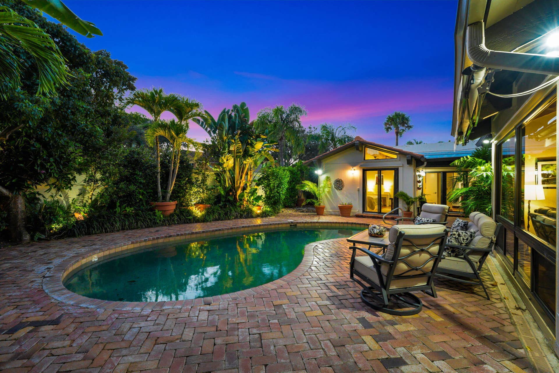 105 SANDPIPER Circle W, Jupiter, FL 33477 Enchanting Evening Views
