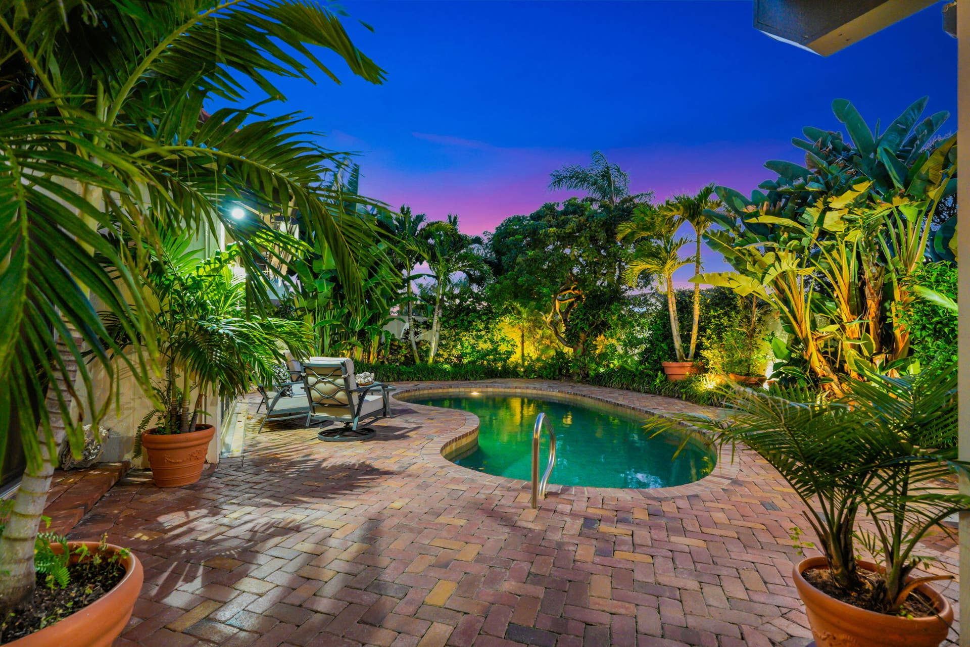 105 SANDPIPER Circle W, Jupiter, FL 33477 Enchanting Evening Views