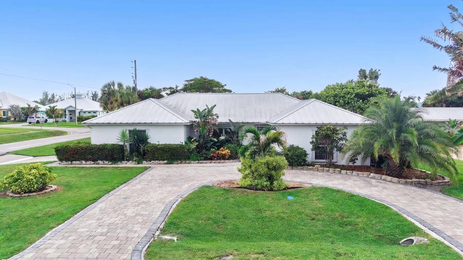Property photo for 1577 Thumb Point Drive, Fort Pierce, FL