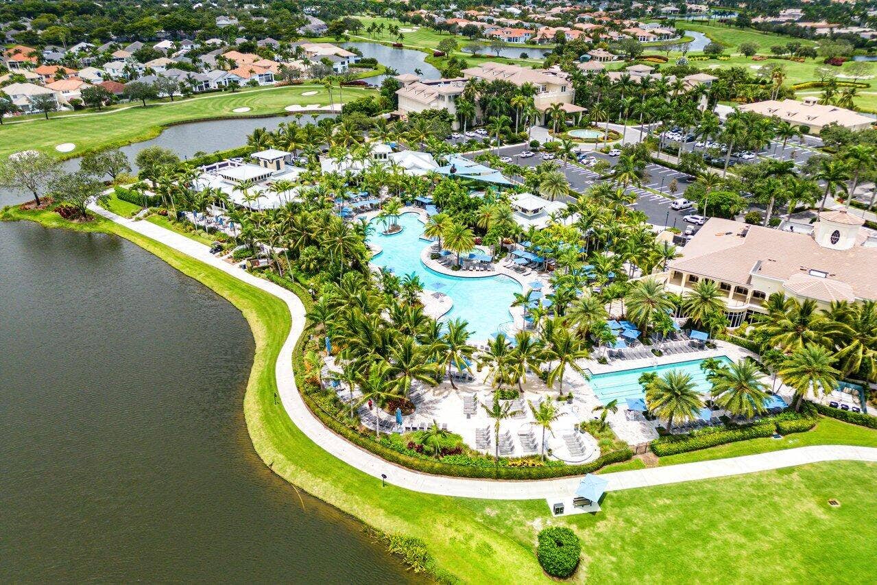 4043 NW 58th Street, Boca Raton, FL 33496 38