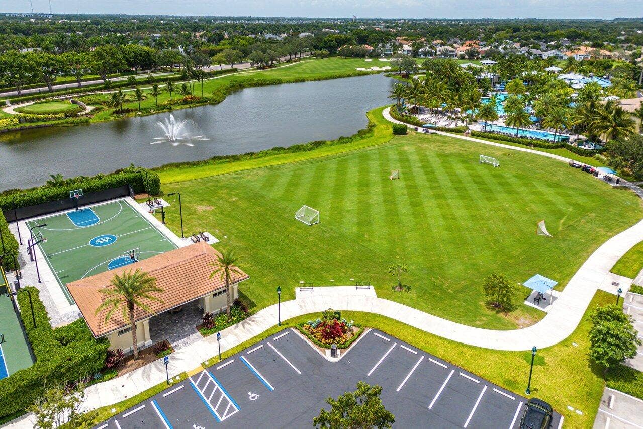 4043 NW 58th Street, Boca Raton, FL 33496 37