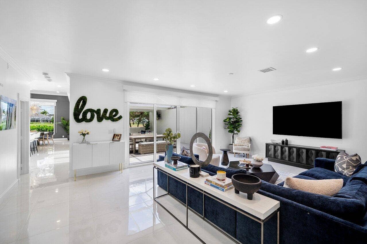 4043 NW 58th Street, Boca Raton, FL 33496 4