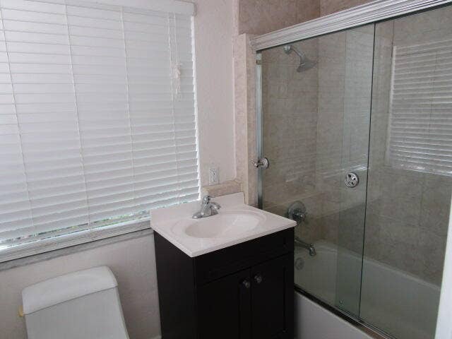 4565 N OCEAN Drive, #House, Lauderdale By The Sea, FL 33308 IMG_0229