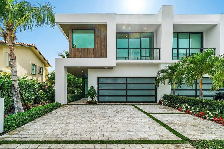 Property photo for 326 NE Wavecrest Way, Boca Raton, FL