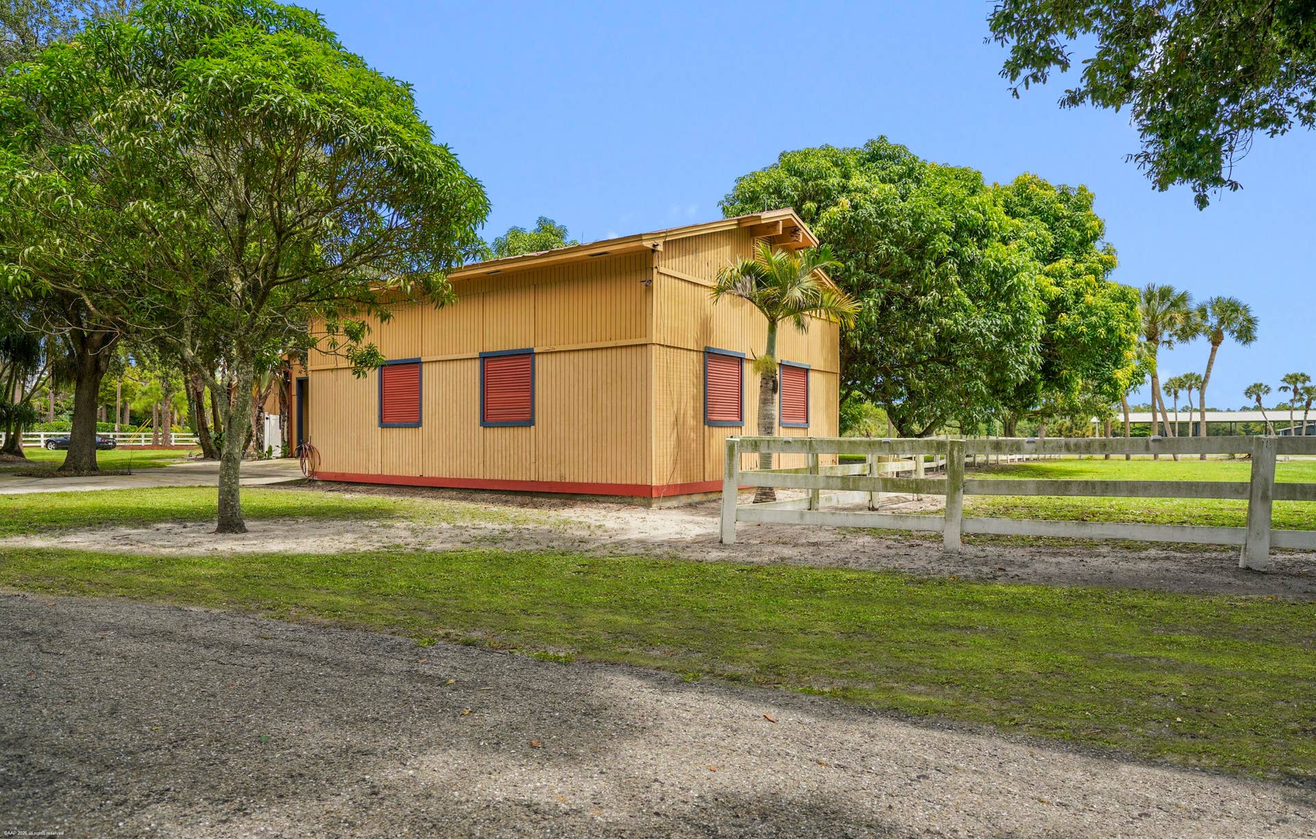 3516 Hanover Circle, Loxahatchee, FL 33470 Storage Garage