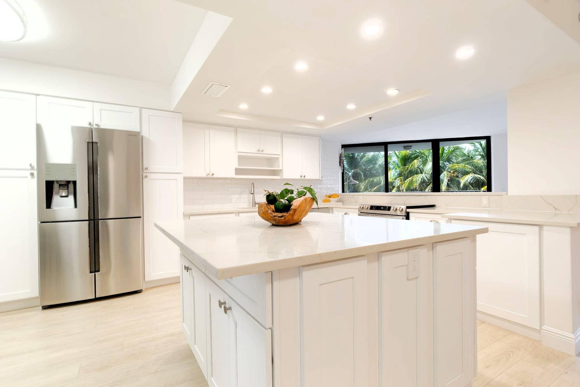 2565 S Ocean Boulevard, #205-N, Highland Beach, FL 33487 AMAZING KITCHEN