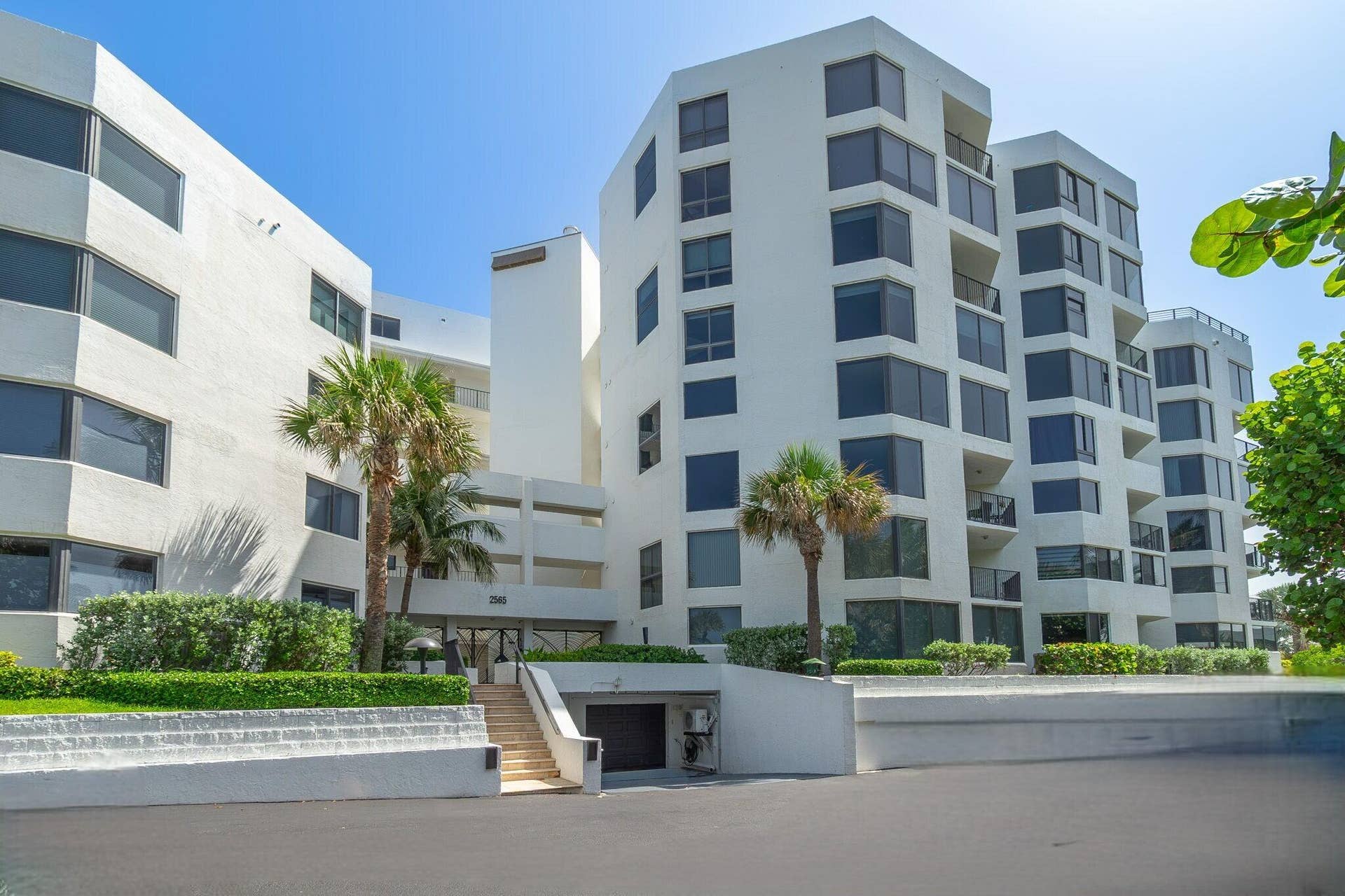 2565 S Ocean Boulevard, #205-N, Highland Beach, FL 33487 TH PARKING GARAGE