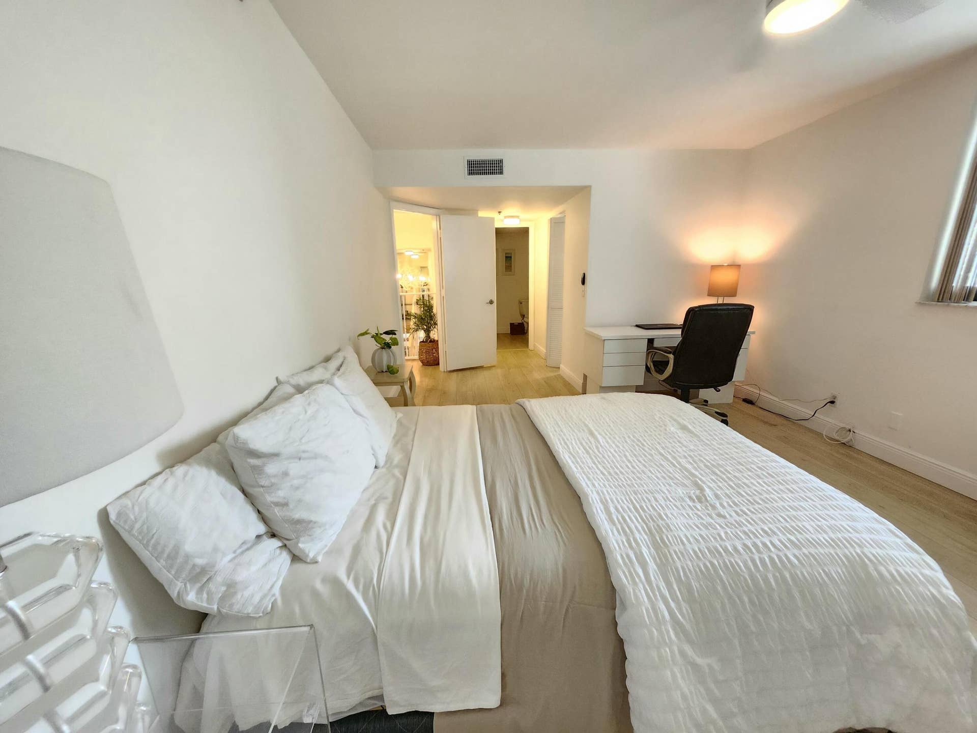2565 S Ocean Boulevard, #205-N, Highland Beach, FL 33487 1000167537