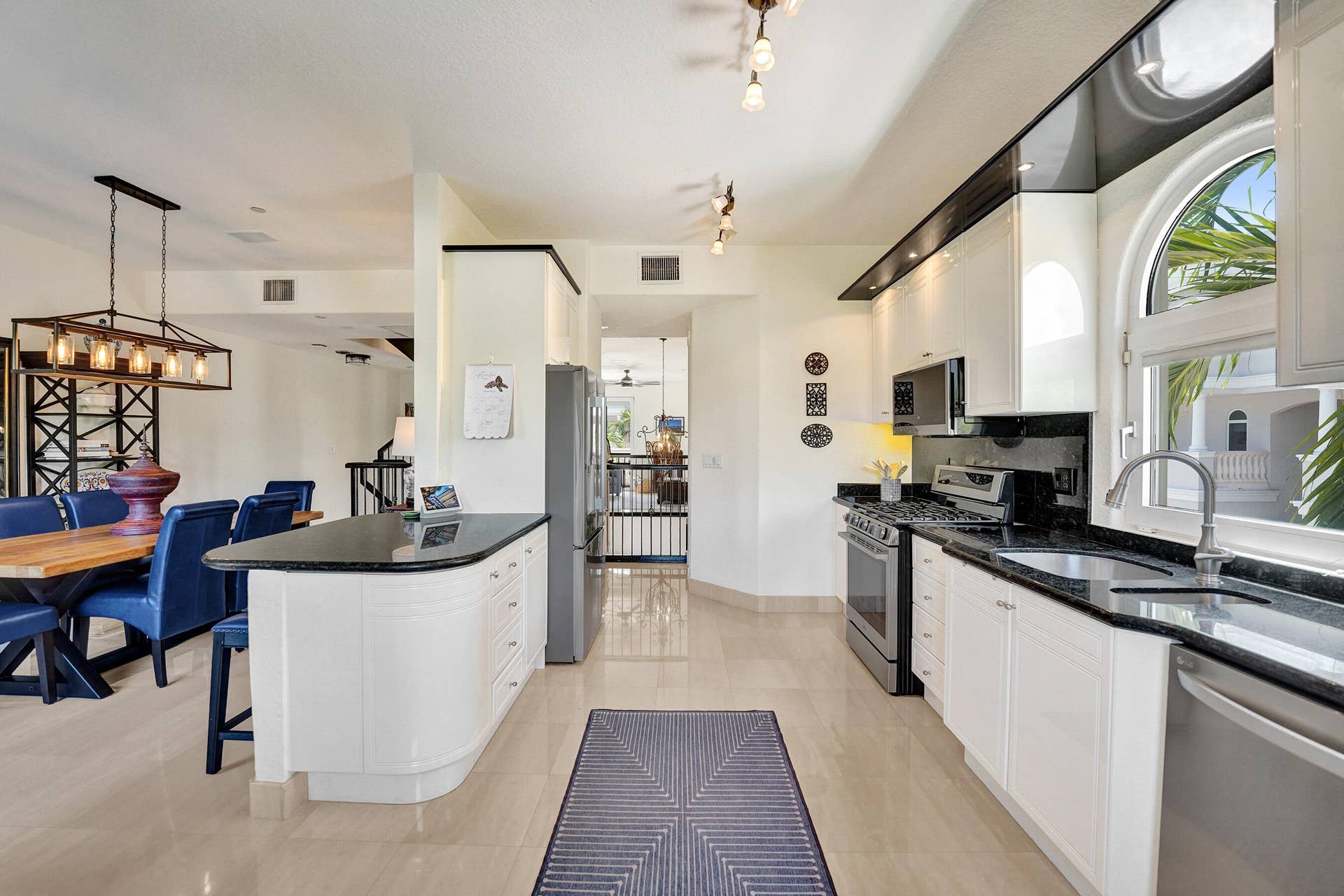 1780 Bay Drive, Pompano Beach, FL 33062 Kitchen 3