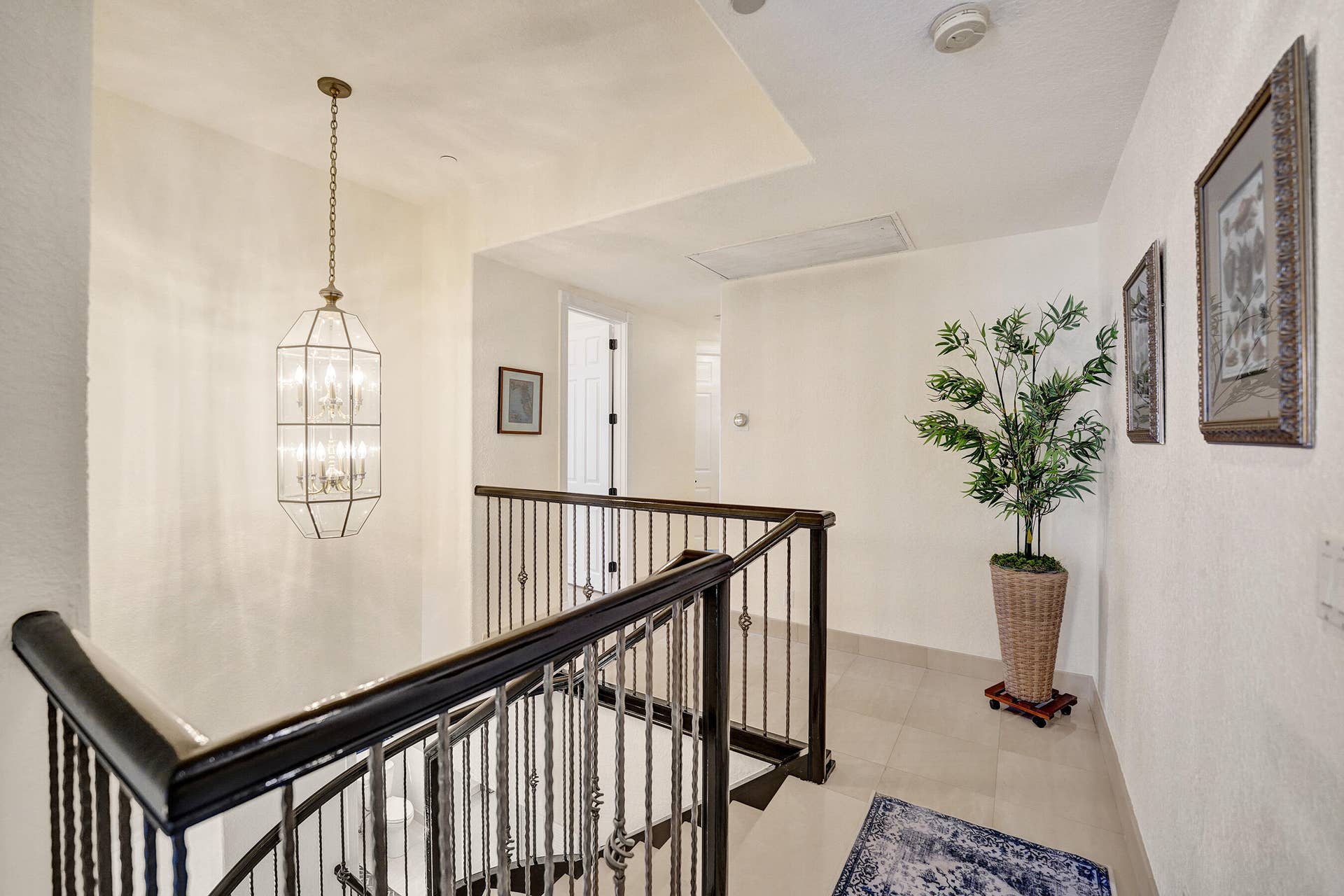 1780 Bay Drive, Pompano Beach, FL 33062 3rd Fl Hallway