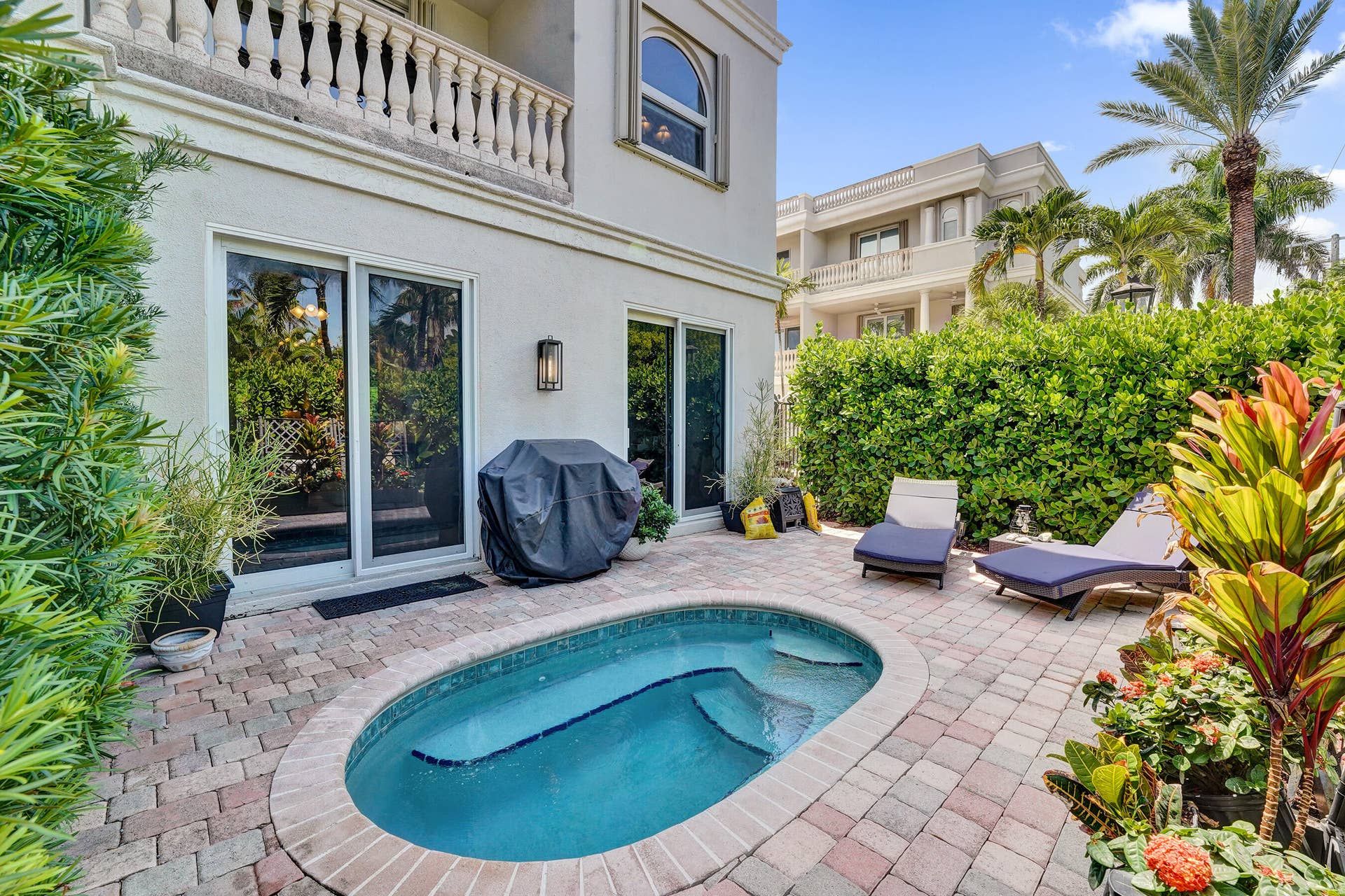 1780 Bay Drive, Pompano Beach, FL 33062 Heated Jetted Spa 2
