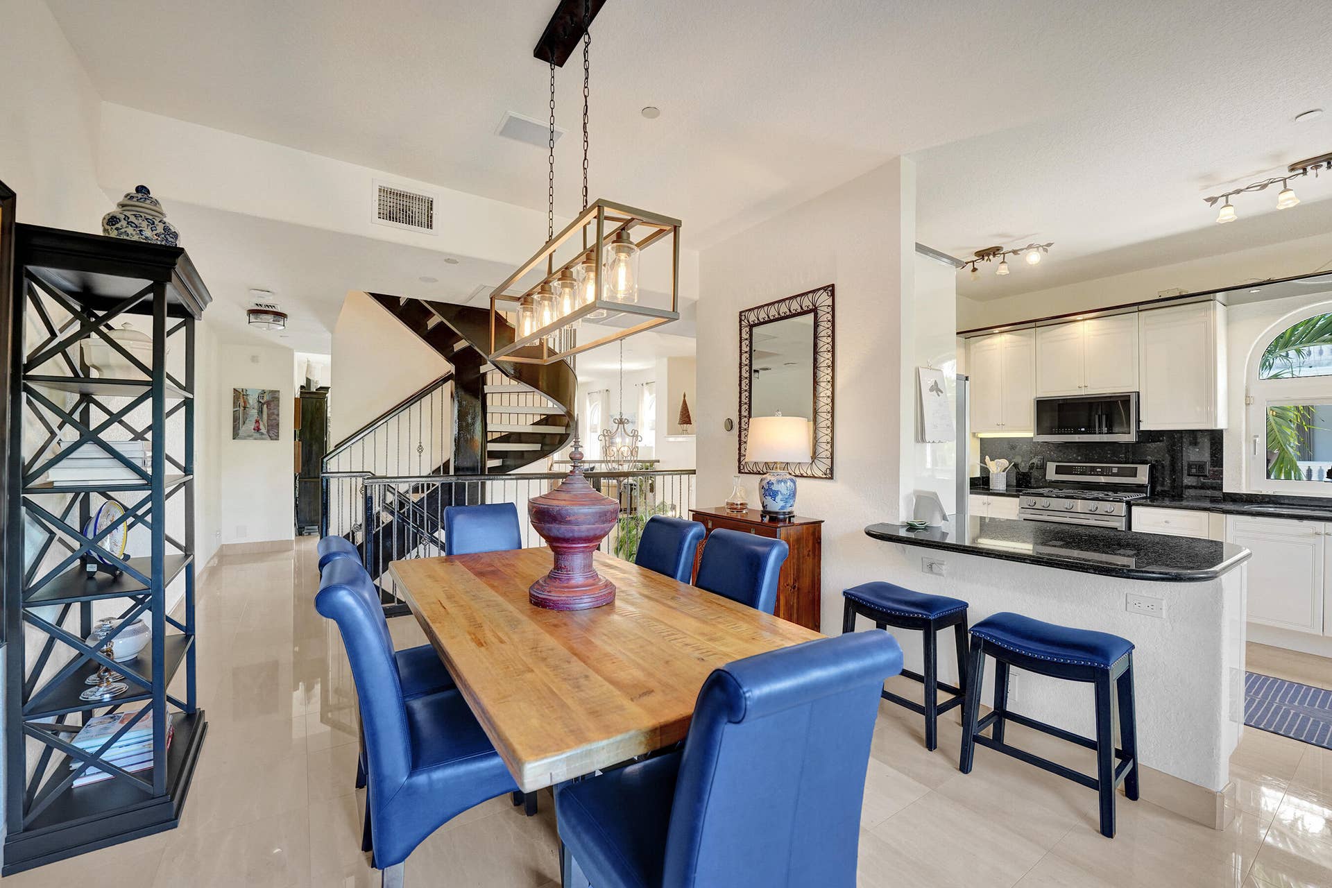 1780 Bay Drive, Pompano Beach, FL 33062 Dining Room 3