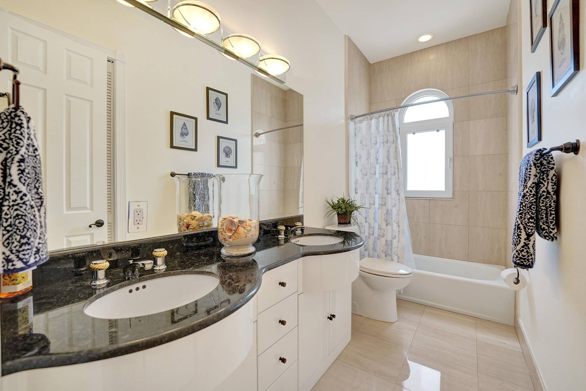 1780 Bay Drive, Pompano Beach, FL 33062 3rd Fl Hall Bathroom 1