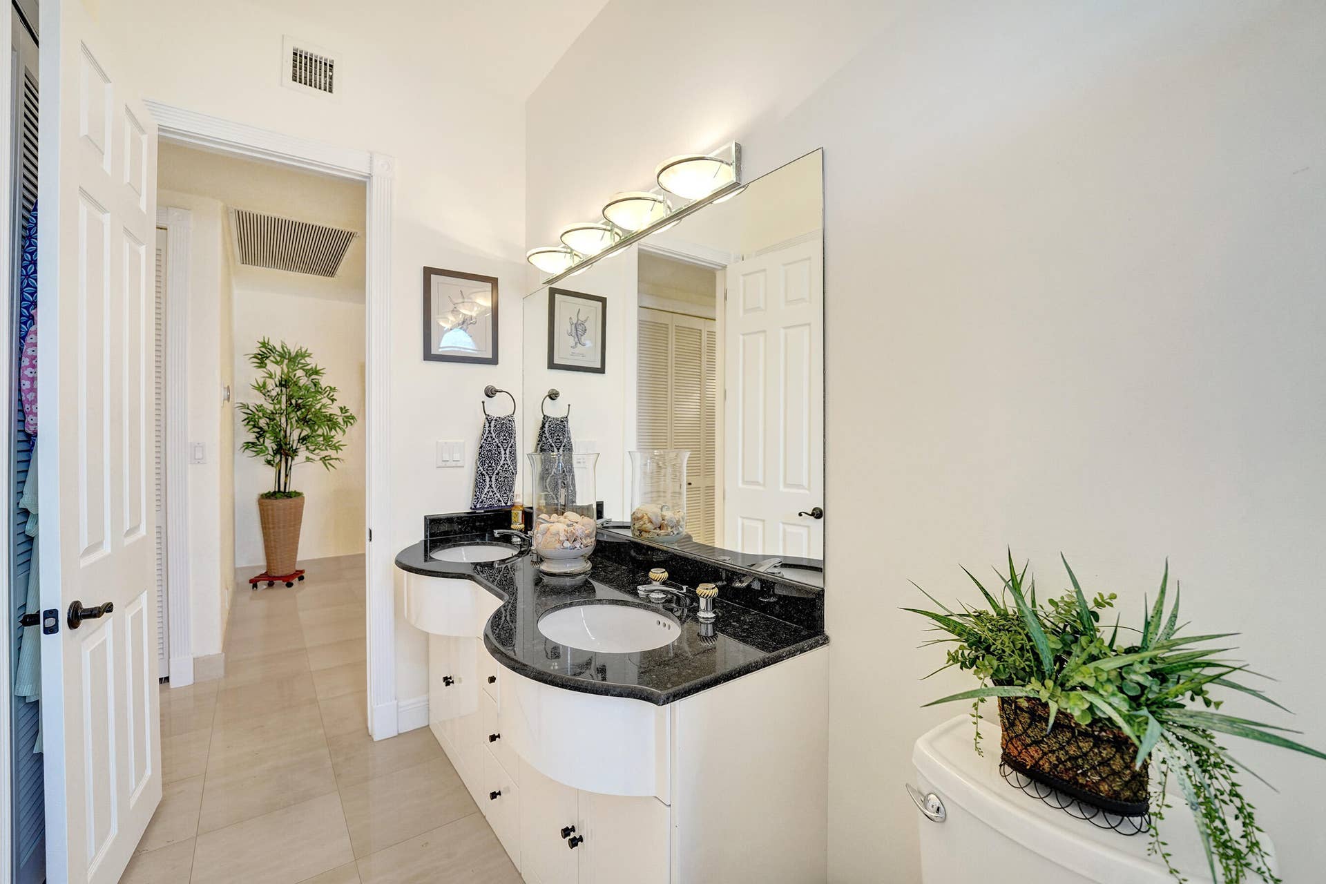1780 Bay Drive, Pompano Beach, FL 33062 3rd Fl Bathroom 2