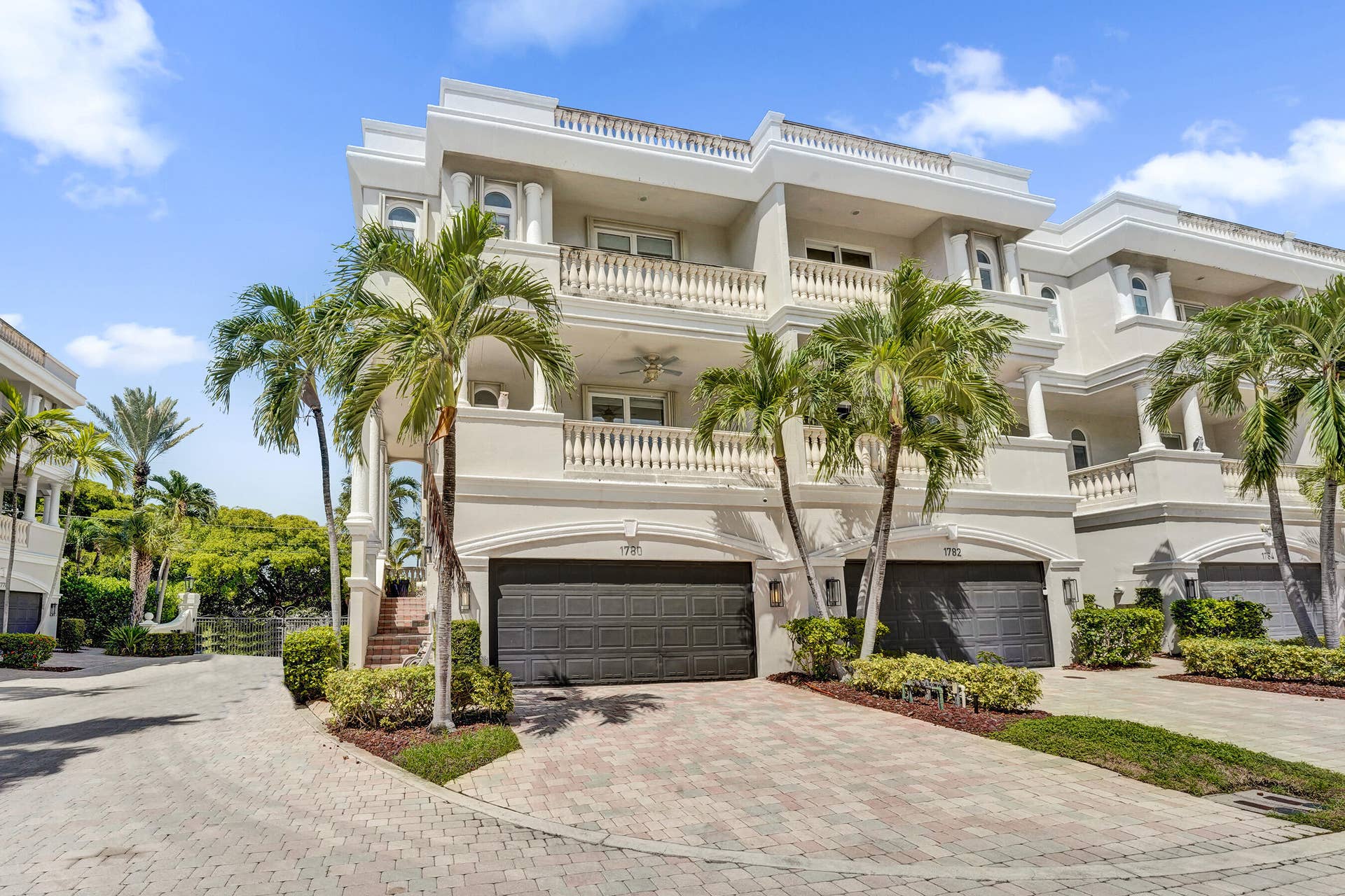 1780 Bay Drive, Pompano Beach, FL 33062 Driveway View