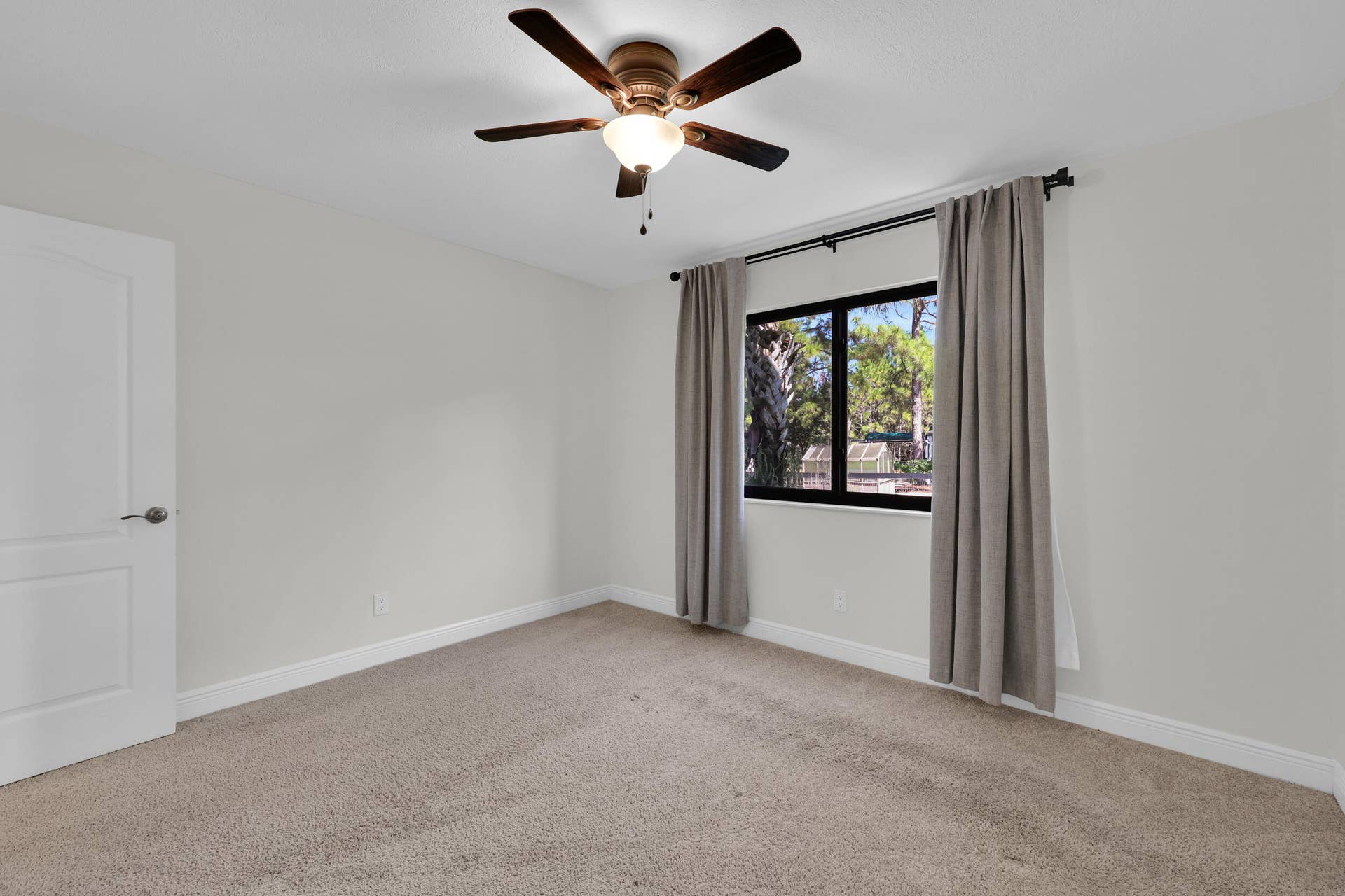 9809 SW MALIBU Terrace, Palm City, FL 34990 54_8p3a8894