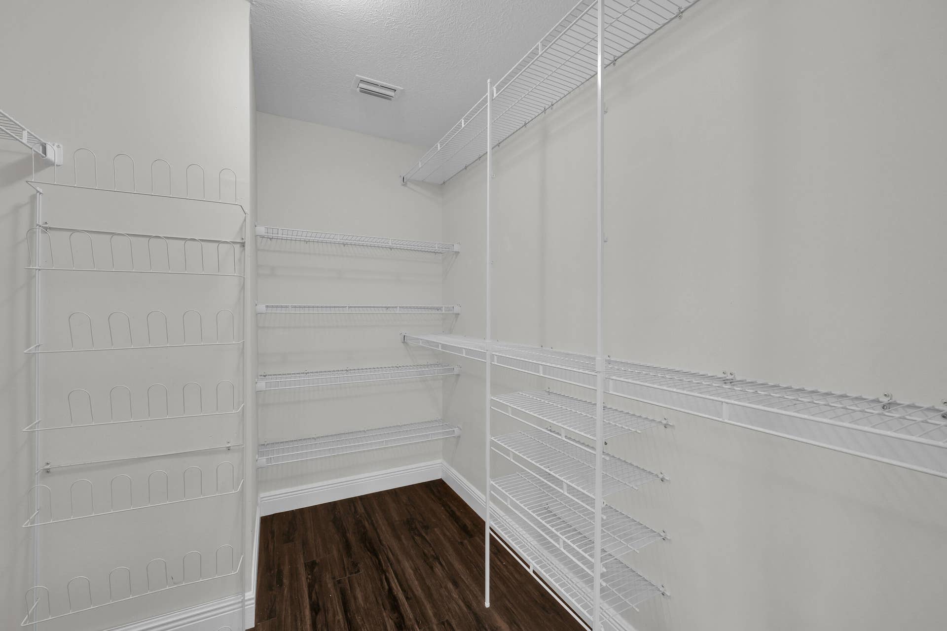 9809 SW MALIBU Terrace, Palm City, FL 34990 40_8p3a8844