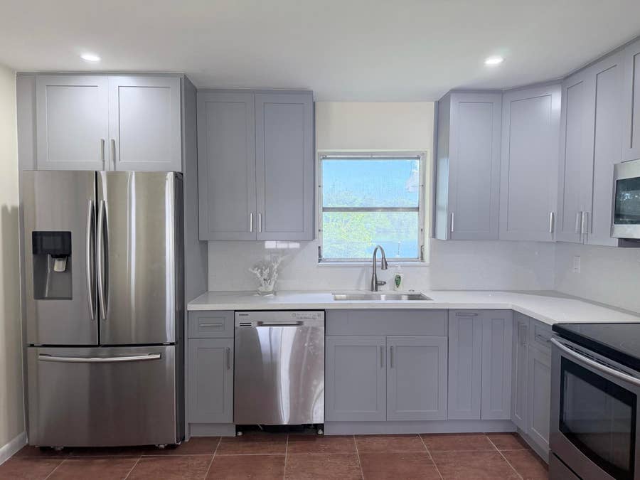 Property photo for 531 SW 11TH Avenue, Hallandale Beach, FL