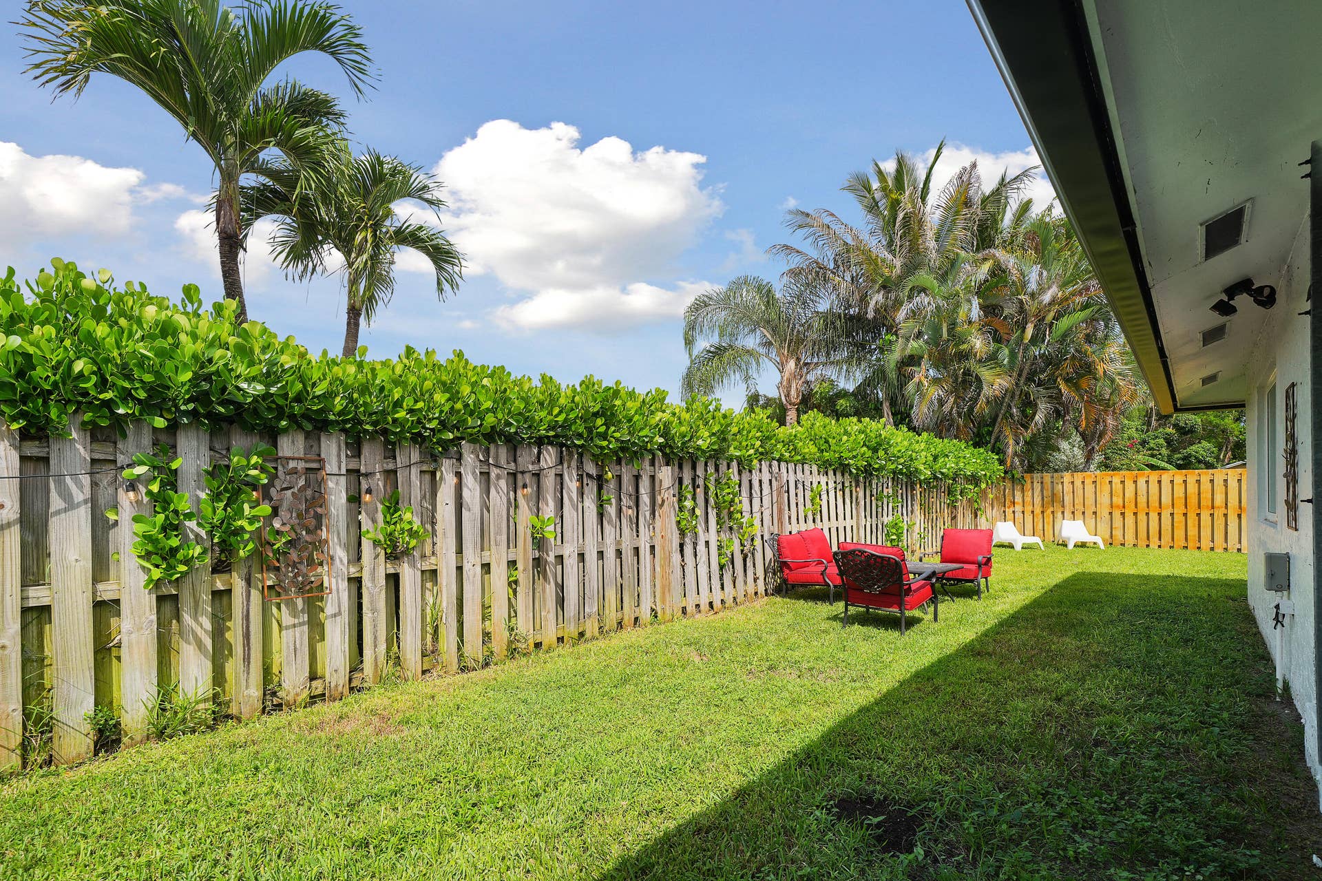 129 Stillwater Circle, Jupiter, FL 33458 Backyard (Expands around on other side of Florida Room)
