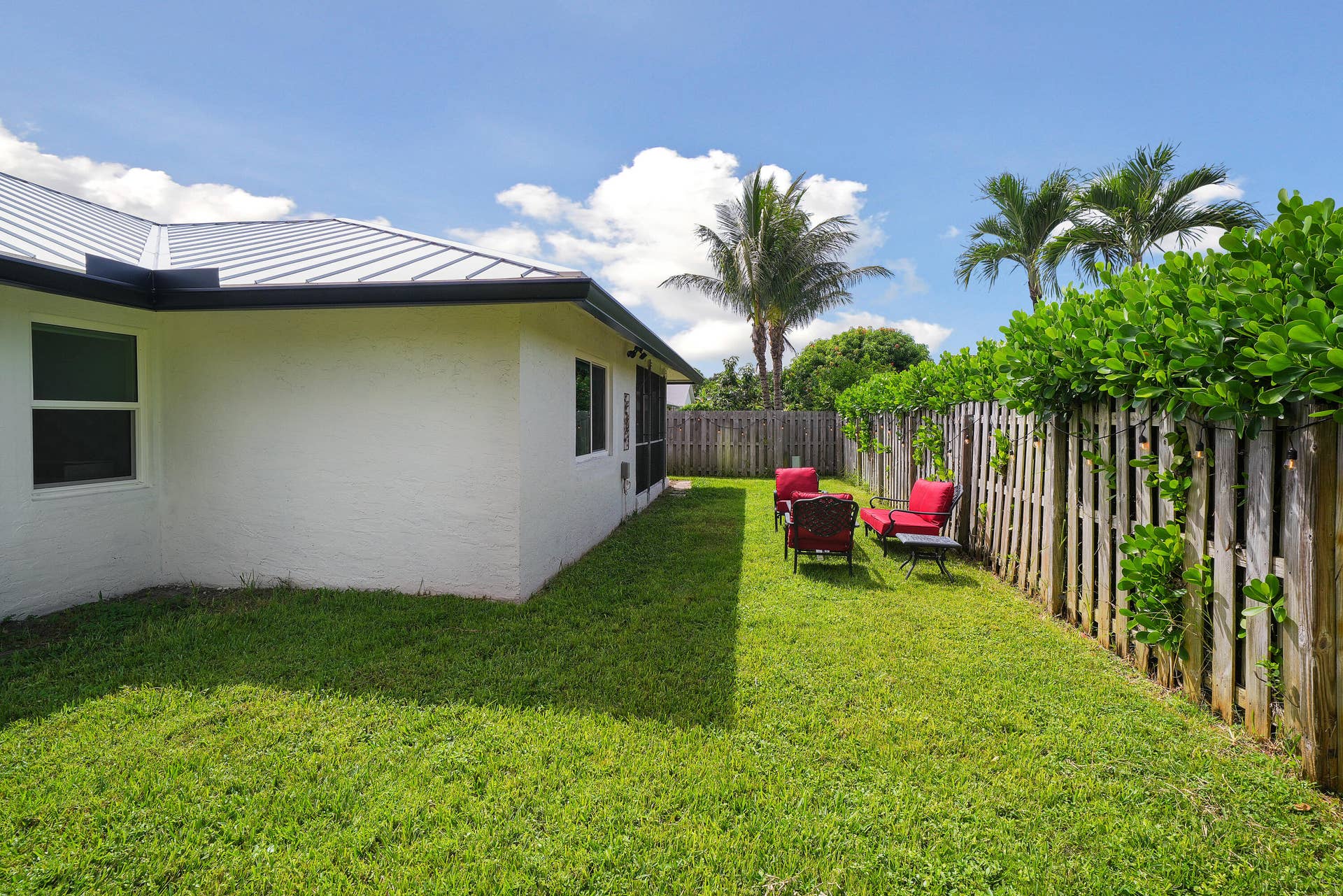 129 Stillwater Circle, Jupiter, FL 33458 Expanded Area of yard. Room for Pool