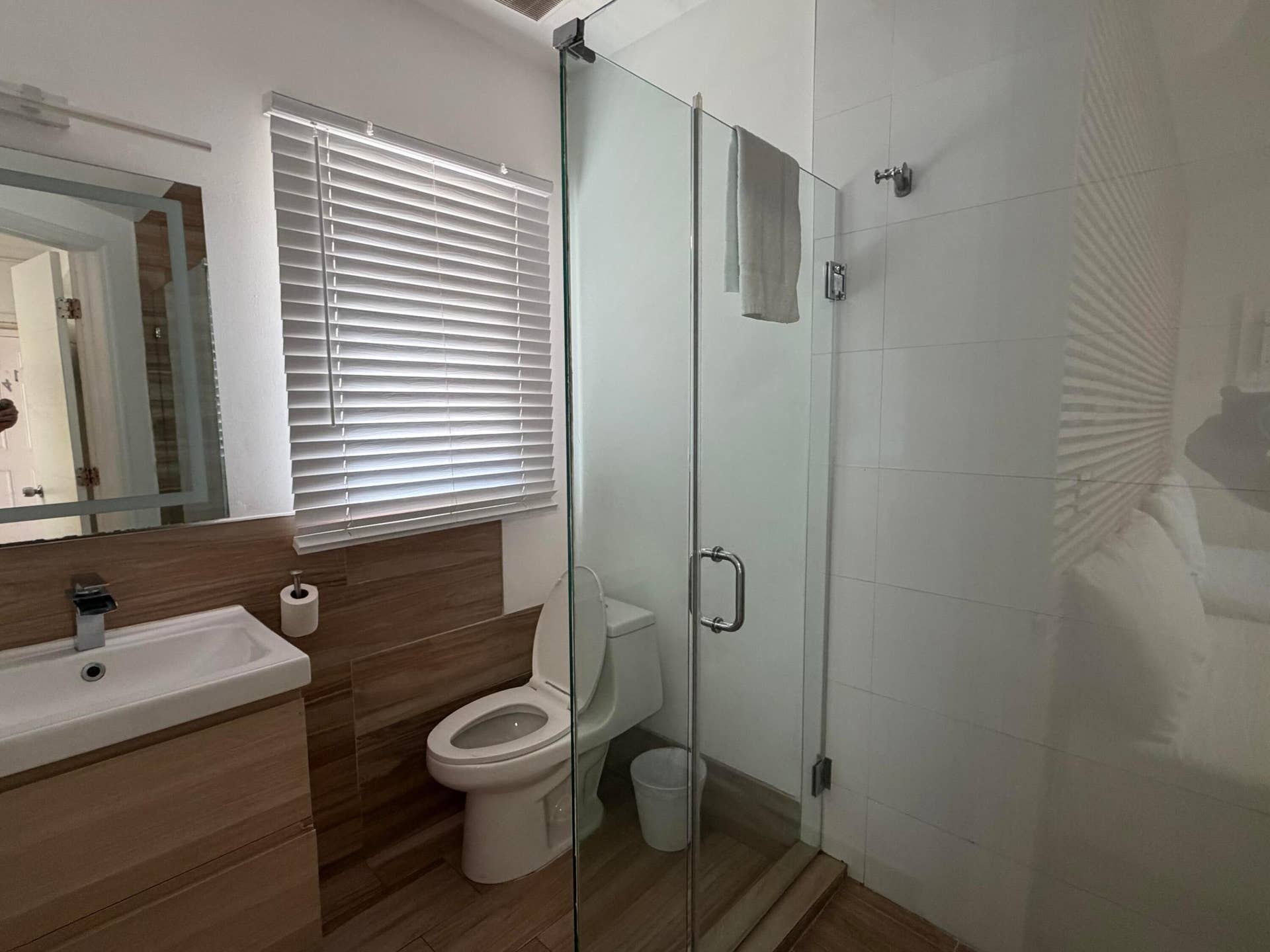380 S FEDERAL Highway, #11, Dania, Dania Beach, FL 33004 IMG_5502