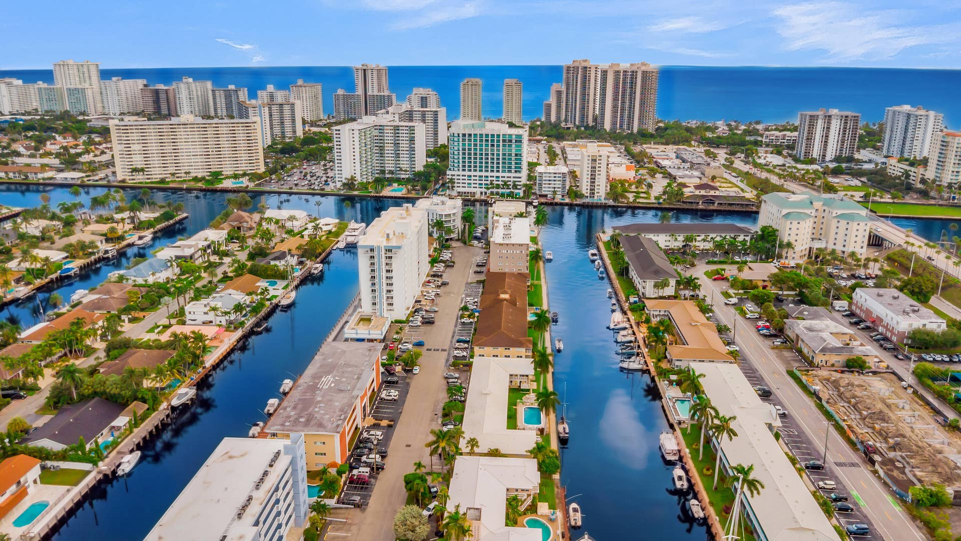 2840 NE 33RD Court, #2, Fort Lauderdale, FL 33306 Coastal buildings with a water-facing orientation and private docks