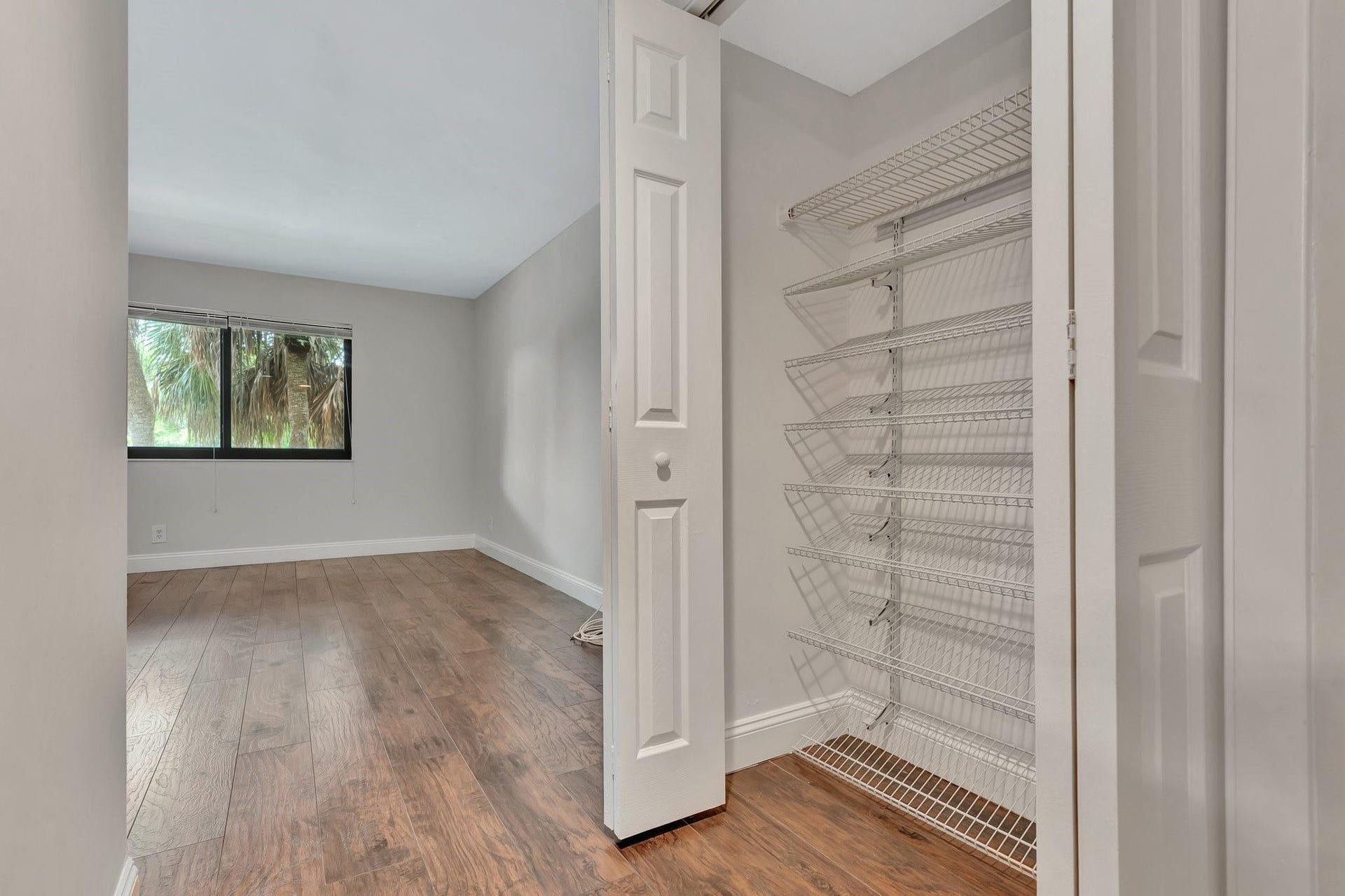 Extra second closet space in primary bedroom
