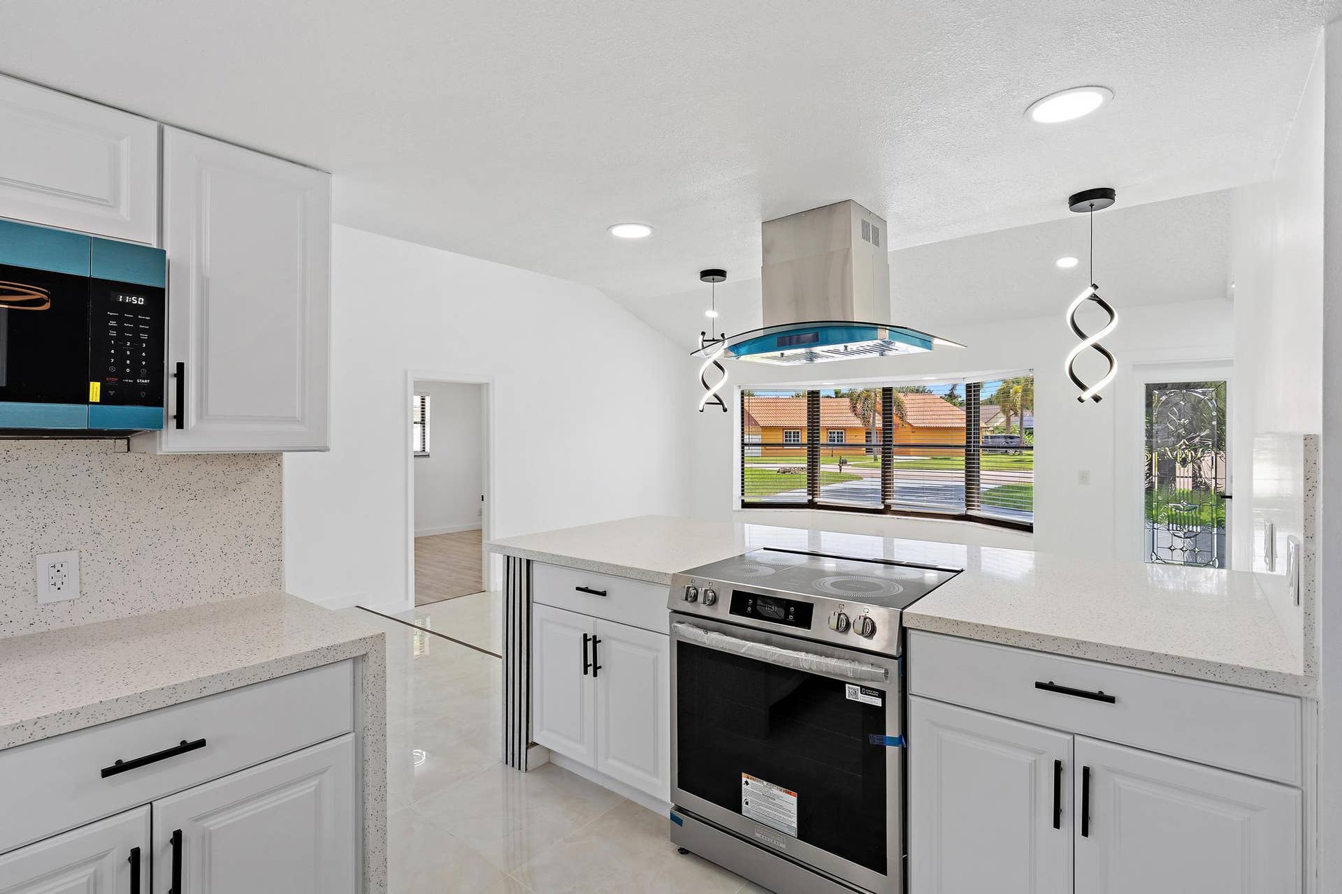 1633 Woods Bend Rd-11